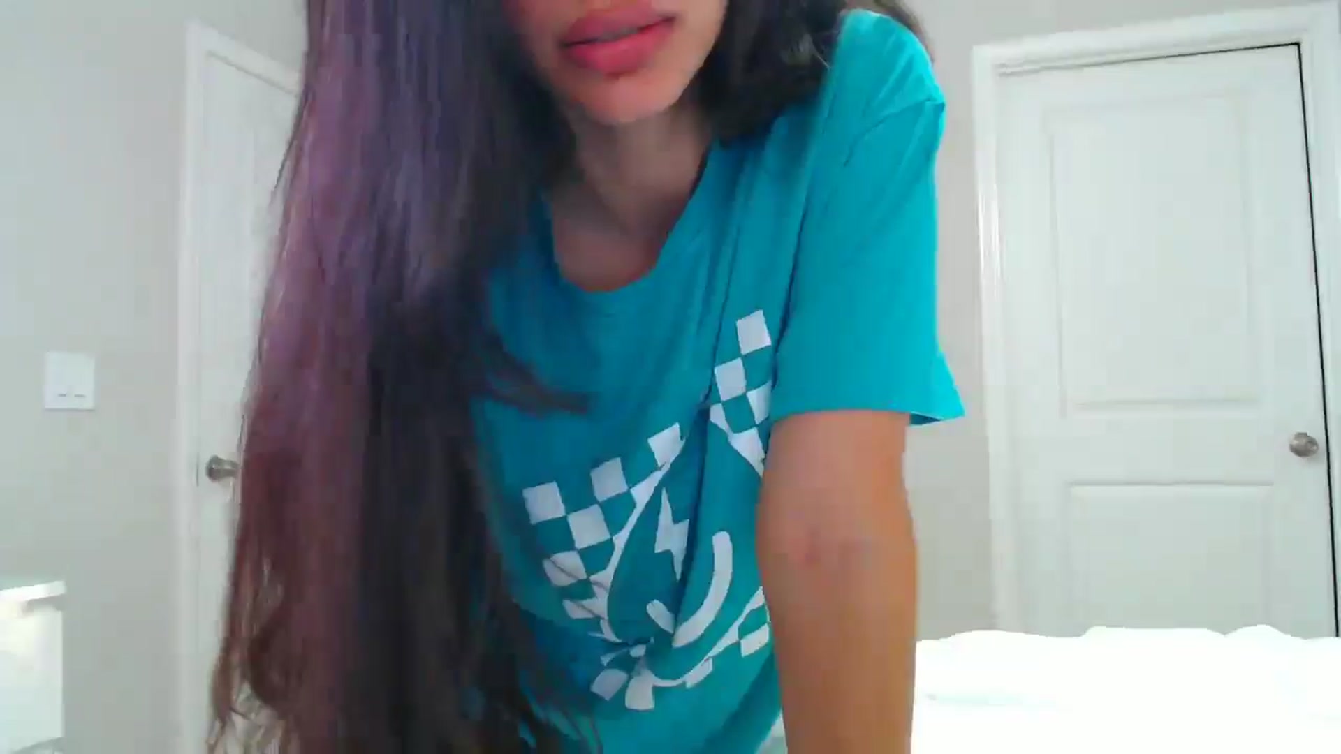 Gallery image thumbnail from SofiDiamond_'s myfreecams stream on, 05/31/2025, 23:53 image 5 of 20