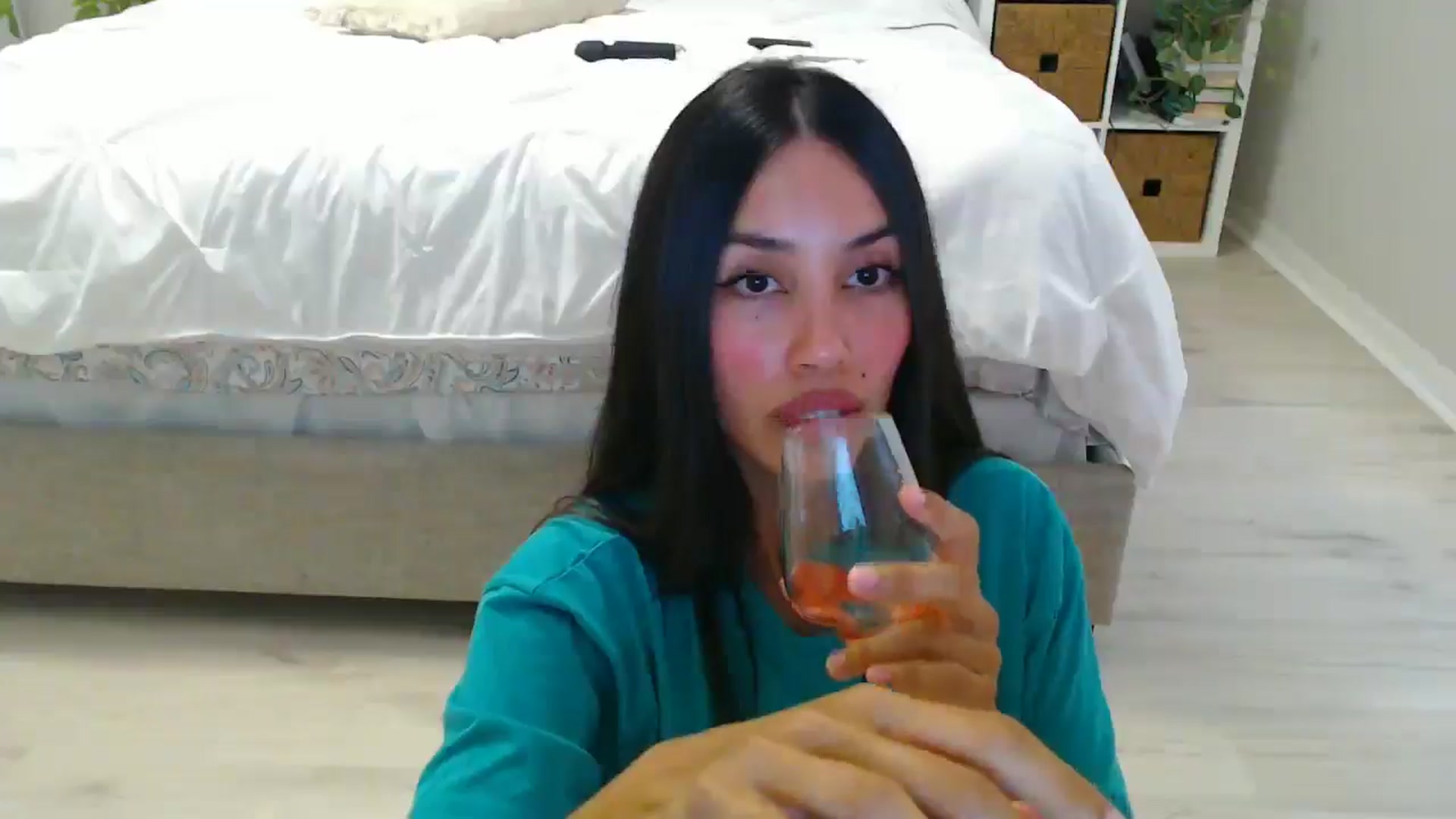 Gallery image thumbnail from SofiDiamond_'s myfreecams stream on, 06/01/2025, 24:07 image 2 of 20