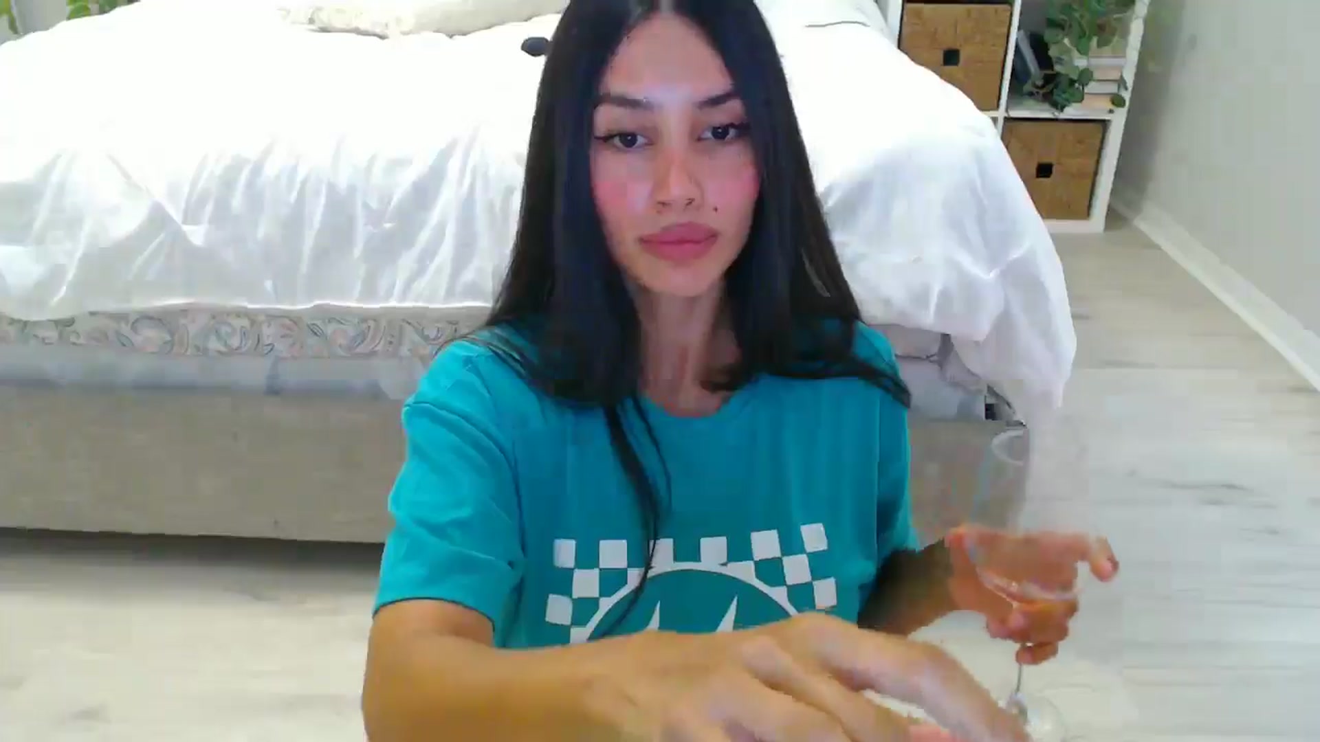 Gallery image thumbnail from SofiDiamond_'s myfreecams stream on, 06/01/2025, 24:07 image 3 of 20