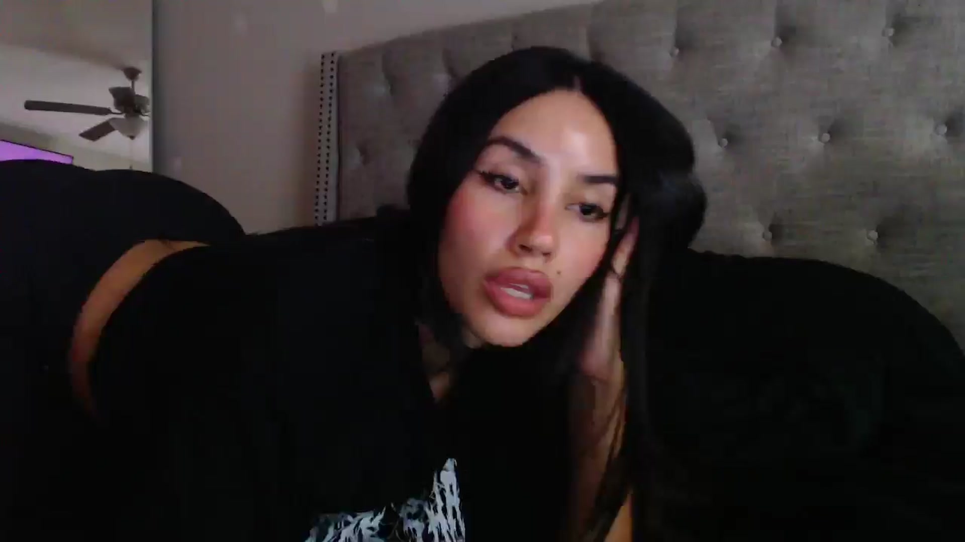 Gallery image thumbnail from SofiDiamond_'s myfreecams stream on, 06/07/2025, 18:33 image 12 of 20