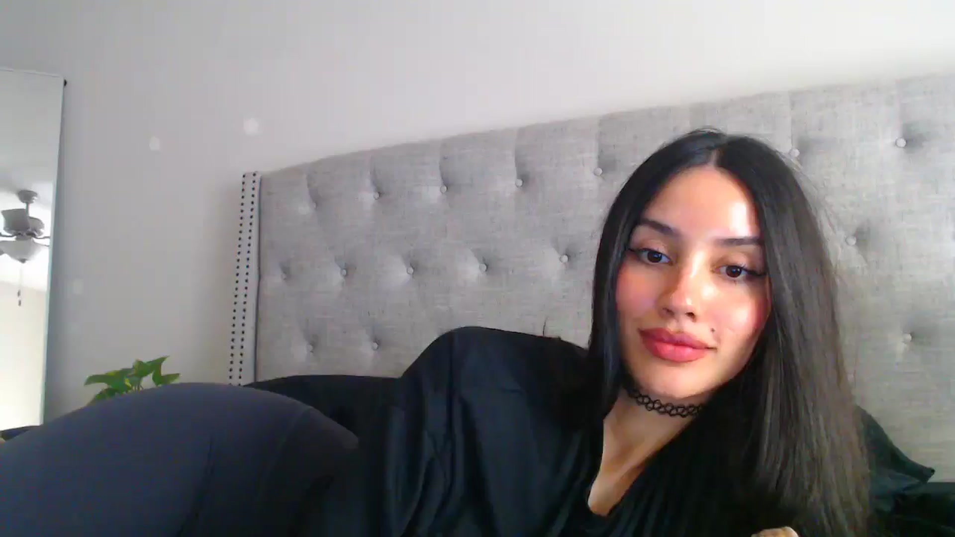 Gallery image thumbnail from SofiDiamond_'s myfreecams stream on, 06/07/2025, 20:22 image 20 of 20