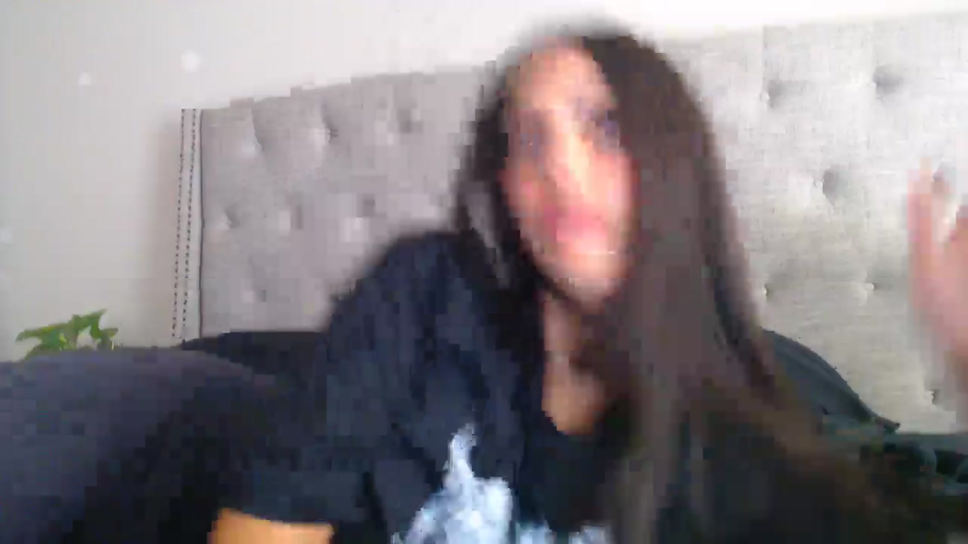 Gallery image thumbnail from SofiDiamond_'s myfreecams stream on, 06/07/2025, 20:22 image 16 of 20