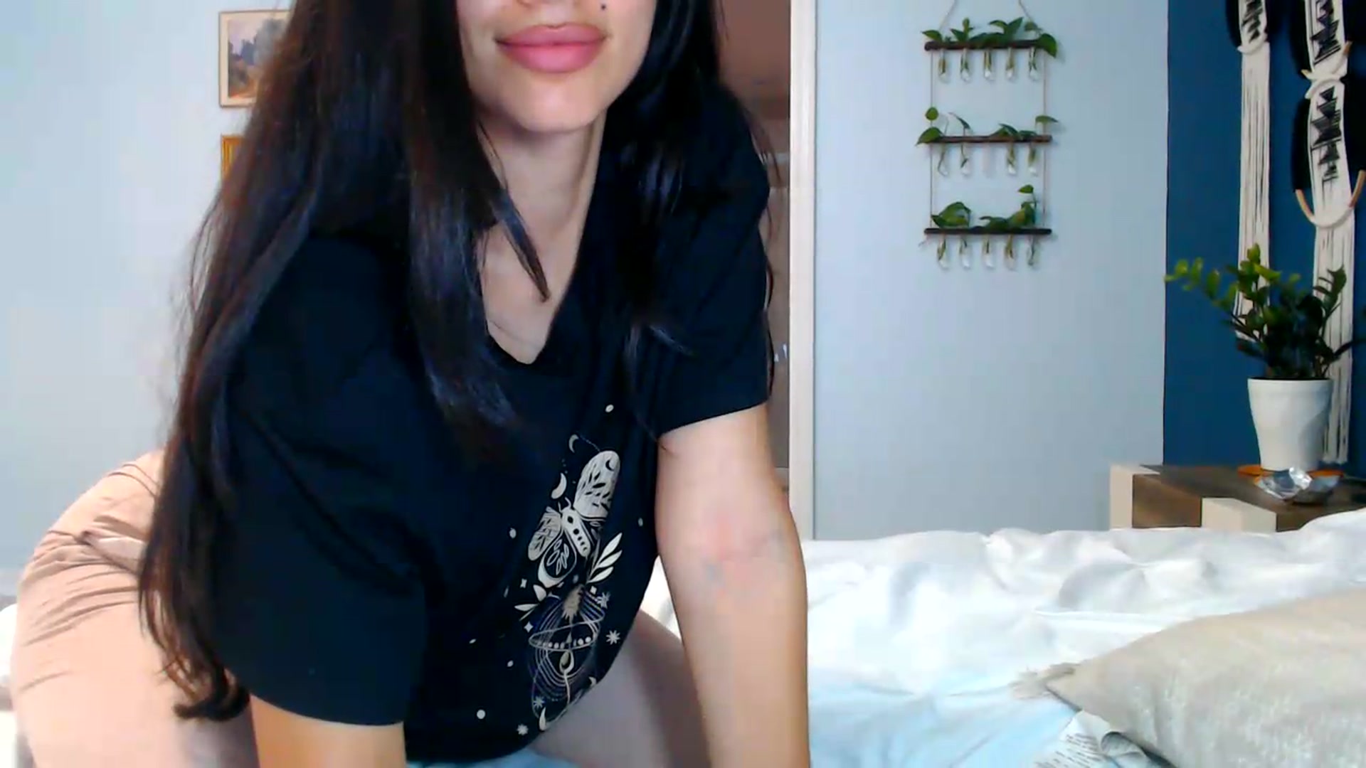 Gallery image thumbnail from SofiDiamond_'s myfreecams stream on, 07/01/2026, 19:32 image 7 of 20