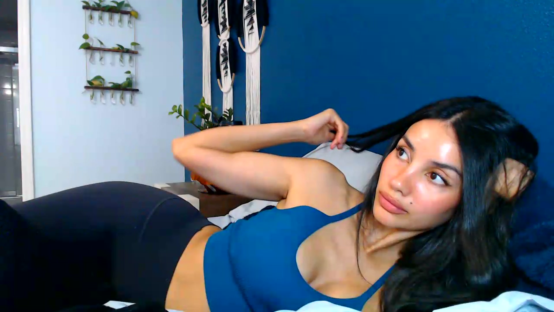 Gallery image thumbnail from SofiDiamond_'s myfreecams stream on, 07/09/2026, 19:53 image 7 of 20