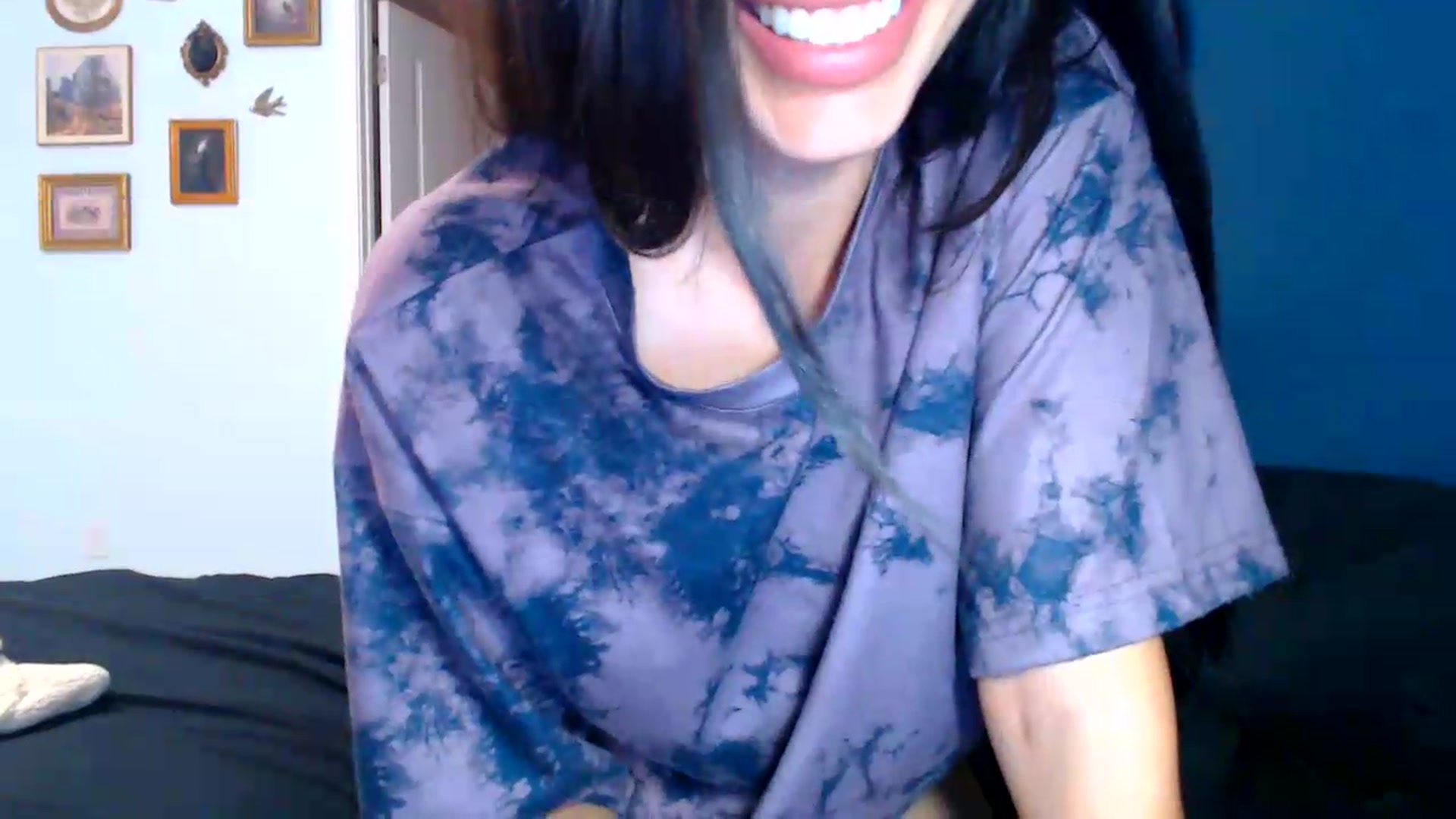 Gallery image thumbnail from SofiDiamond_'s myfreecams stream on, 07/16/2026, 23:17 image 5 of 20