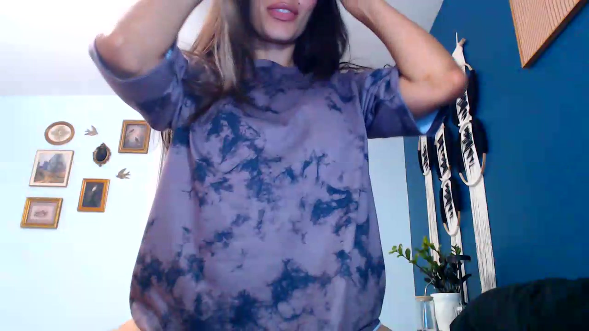 Gallery image thumbnail from SofiDiamond_'s myfreecams stream on, 07/16/2026, 23:17 image 2 of 20
