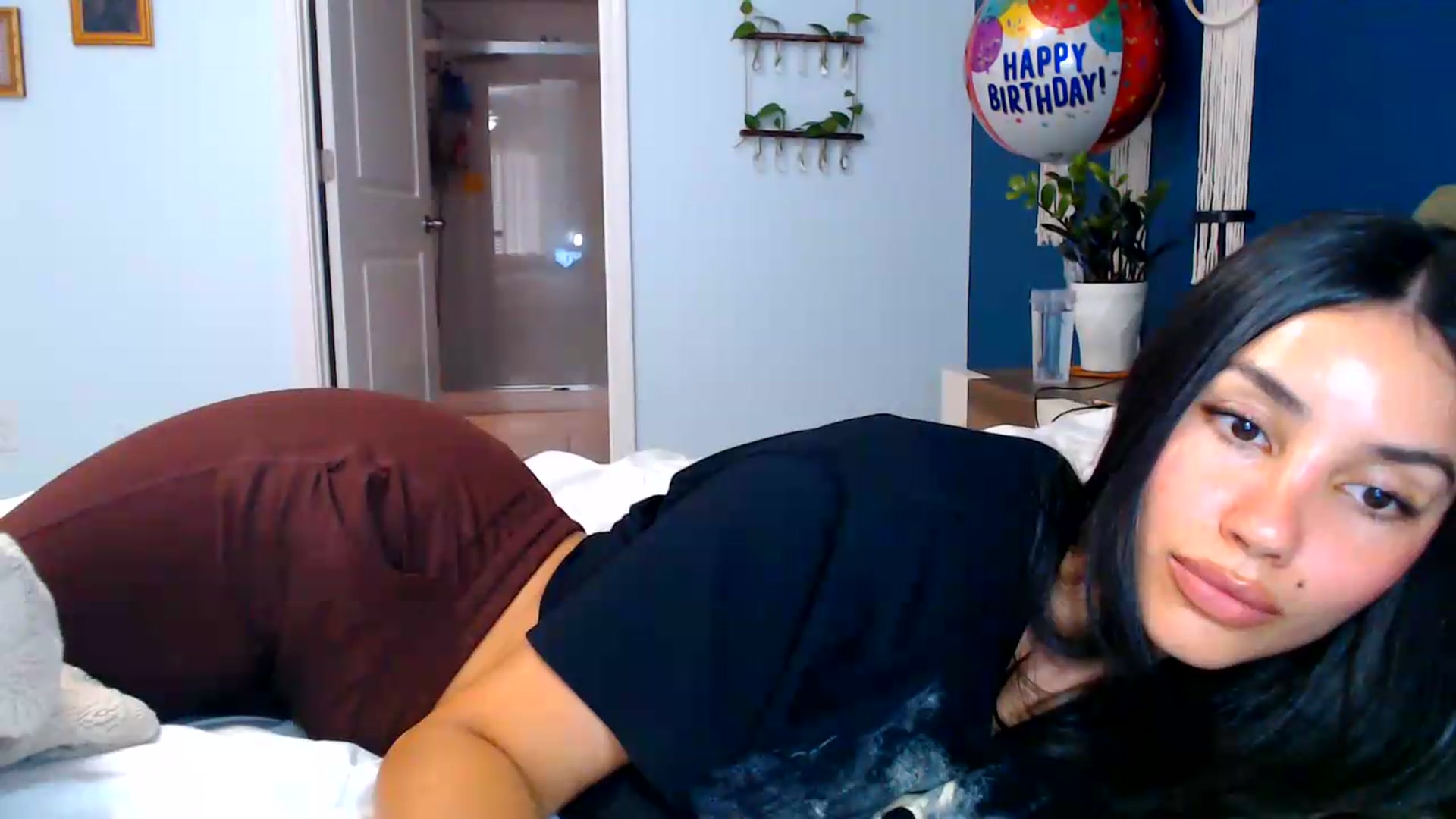 Gallery image thumbnail from SofiDiamond_'s myfreecams stream on, 07/20/2026, 18:37 image 16 of 20