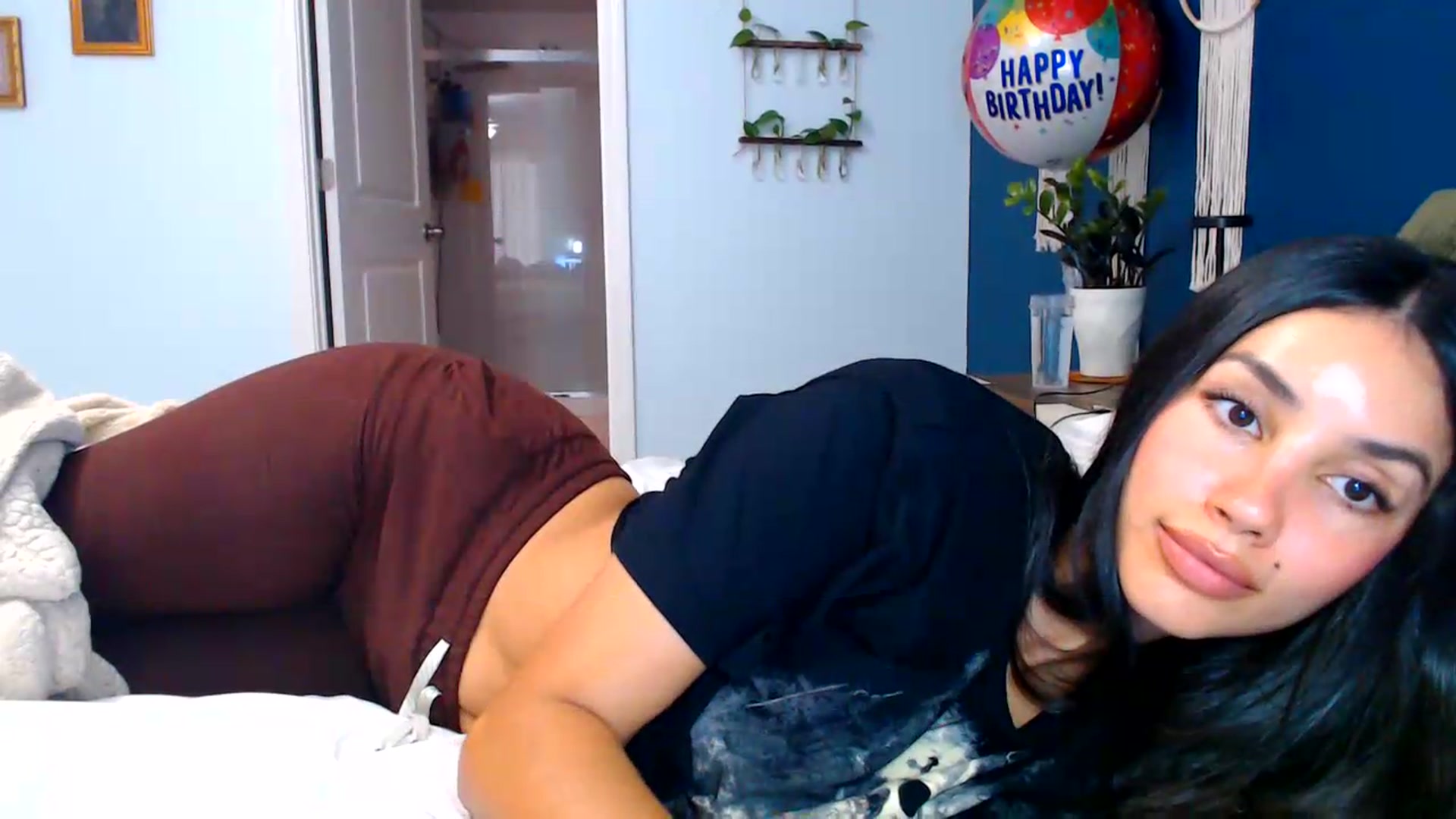 Gallery image thumbnail from SofiDiamond_'s myfreecams stream on, 07/20/2026, 18:37 image 3 of 20