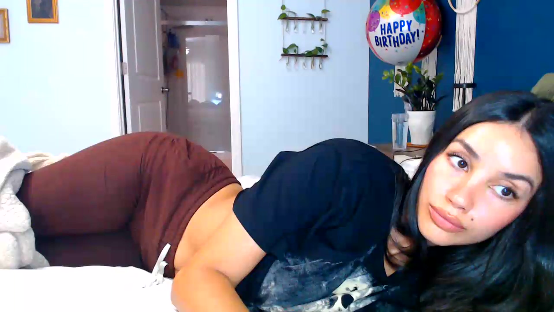 Gallery image thumbnail from SofiDiamond_'s myfreecams stream on, 07/20/2026, 18:37 image 2 of 20