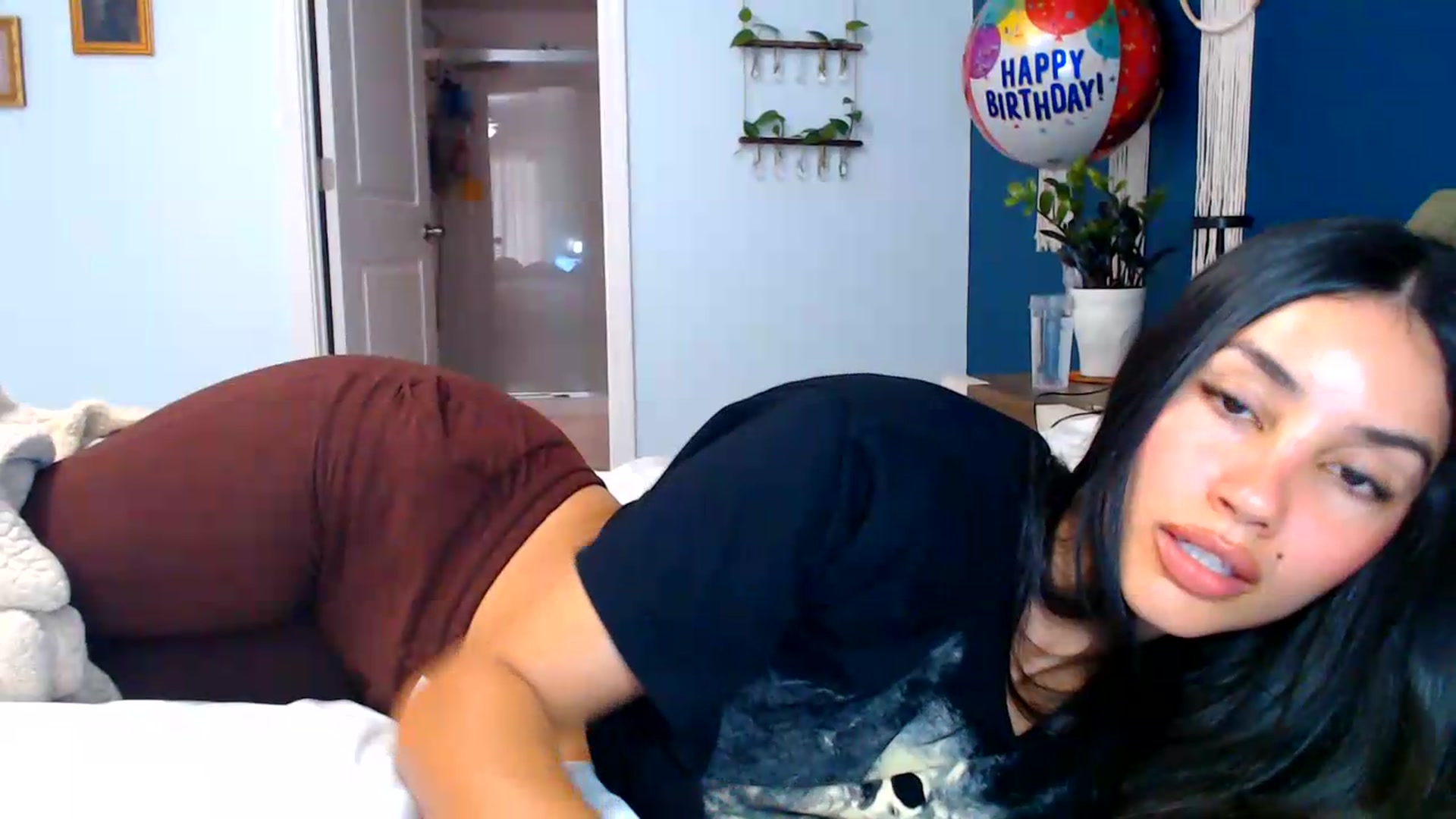 Gallery image thumbnail from SofiDiamond_'s myfreecams stream on, 07/20/2026, 18:37 image 12 of 20