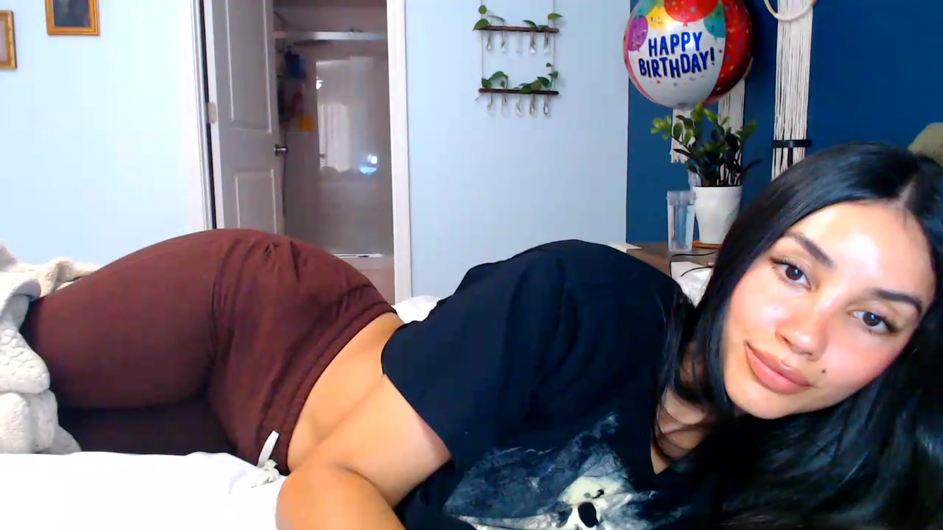 Gallery image thumbnail from SofiDiamond_'s myfreecams stream on, 07/20/2026, 18:37 image 8 of 20