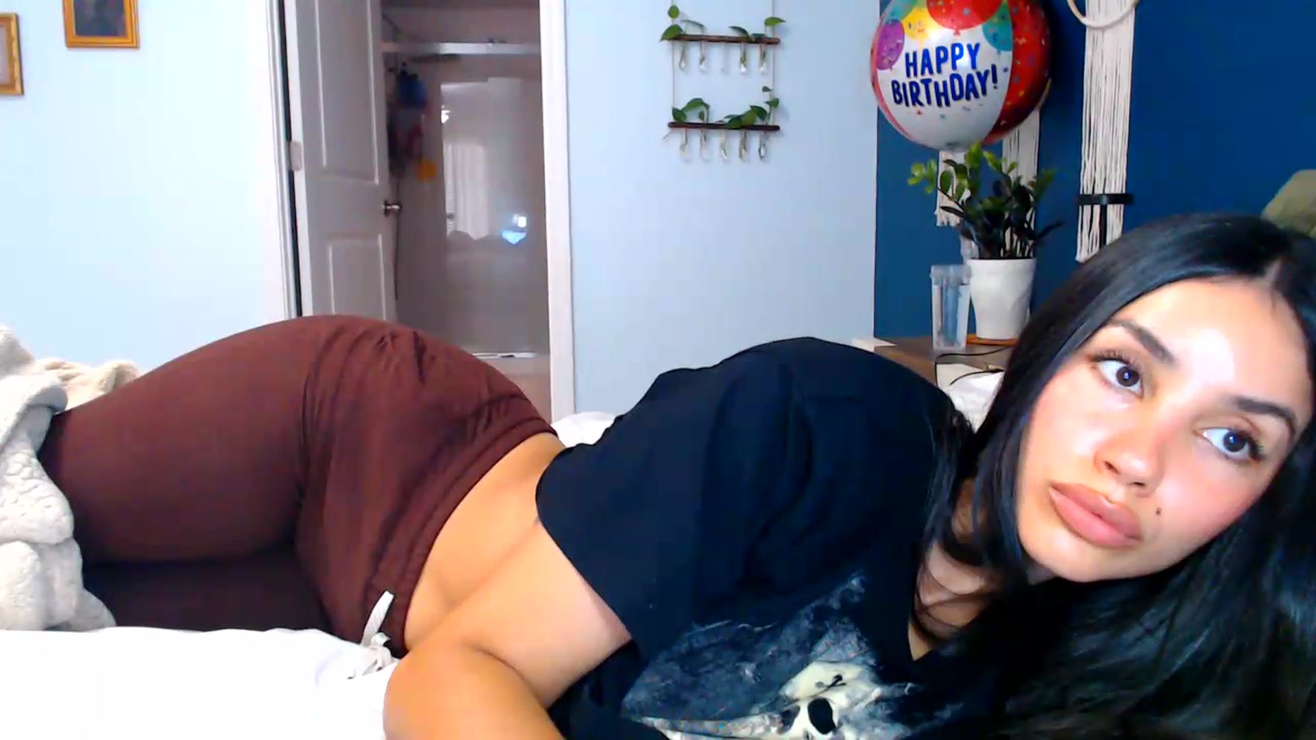 Gallery image thumbnail from SofiDiamond_'s myfreecams stream on, 07/20/2026, 18:37 image 6 of 20