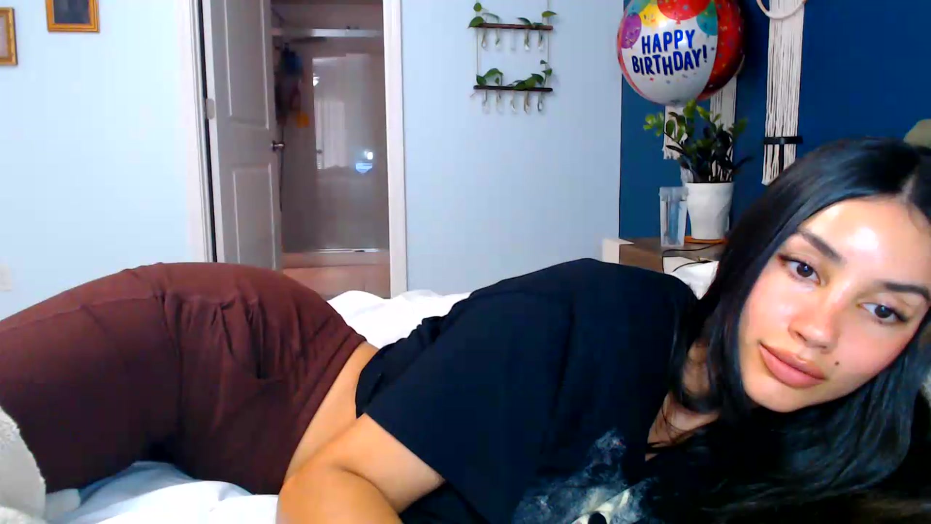Gallery image thumbnail from SofiDiamond_'s myfreecams stream on, 07/20/2026, 18:37 image 20 of 20