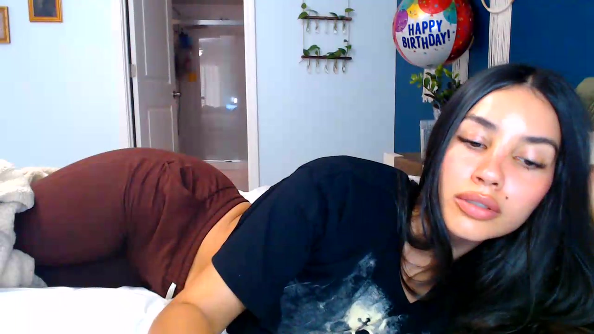 Gallery image thumbnail from SofiDiamond_'s myfreecams stream on, 07/20/2026, 18:37 image 13 of 20