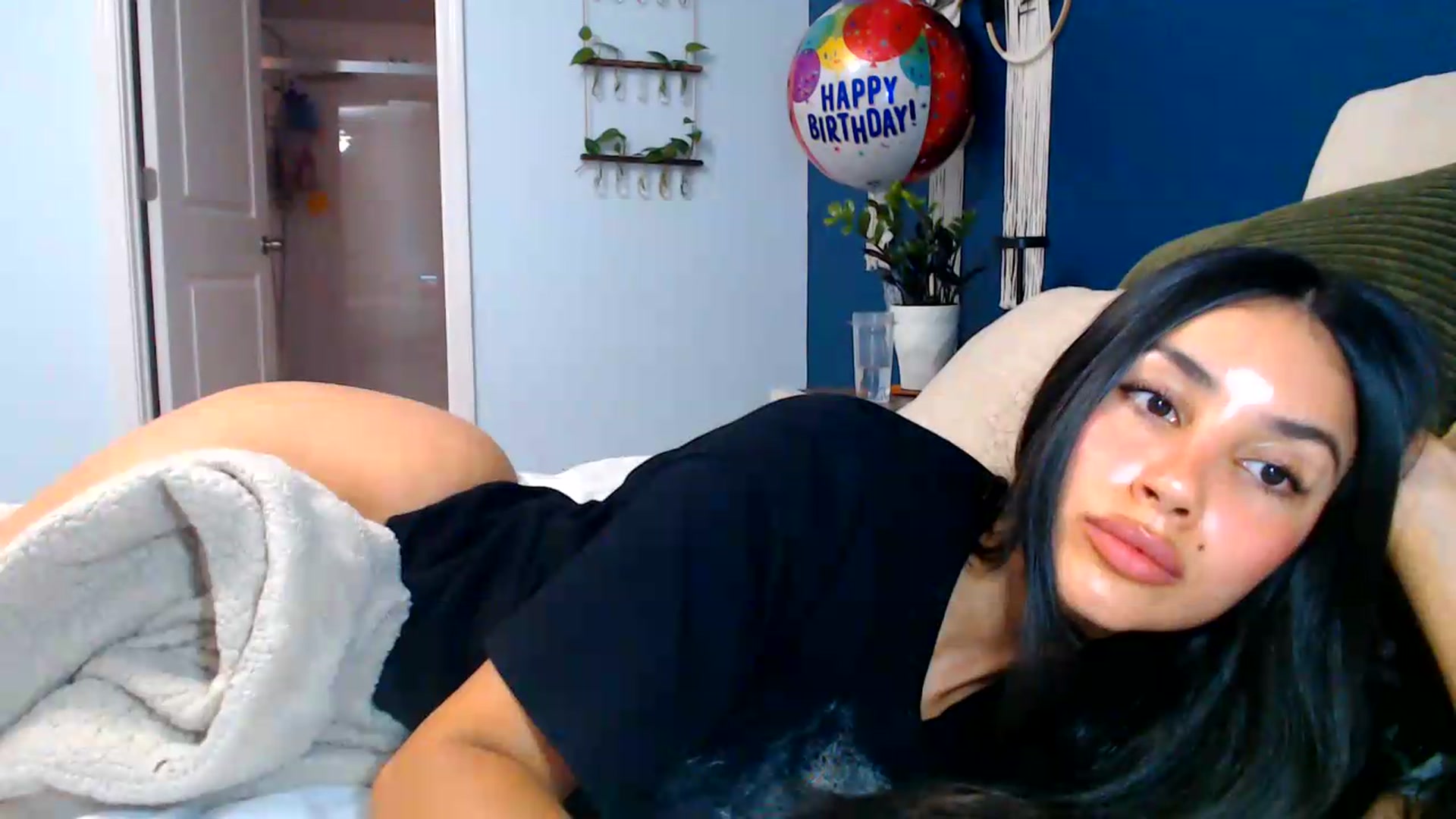 Gallery image thumbnail from SofiDiamond_'s myfreecams stream on, 07/21/2026, 24:19 image 16 of 20