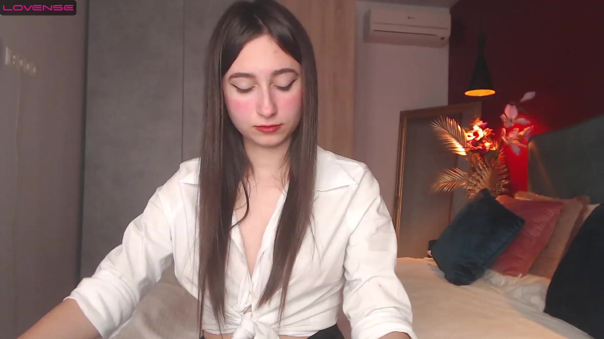 Gallery image thumbnail from SofiGrace's myfreecams stream on, 11/19/2022, 20:56 image 6 of 20