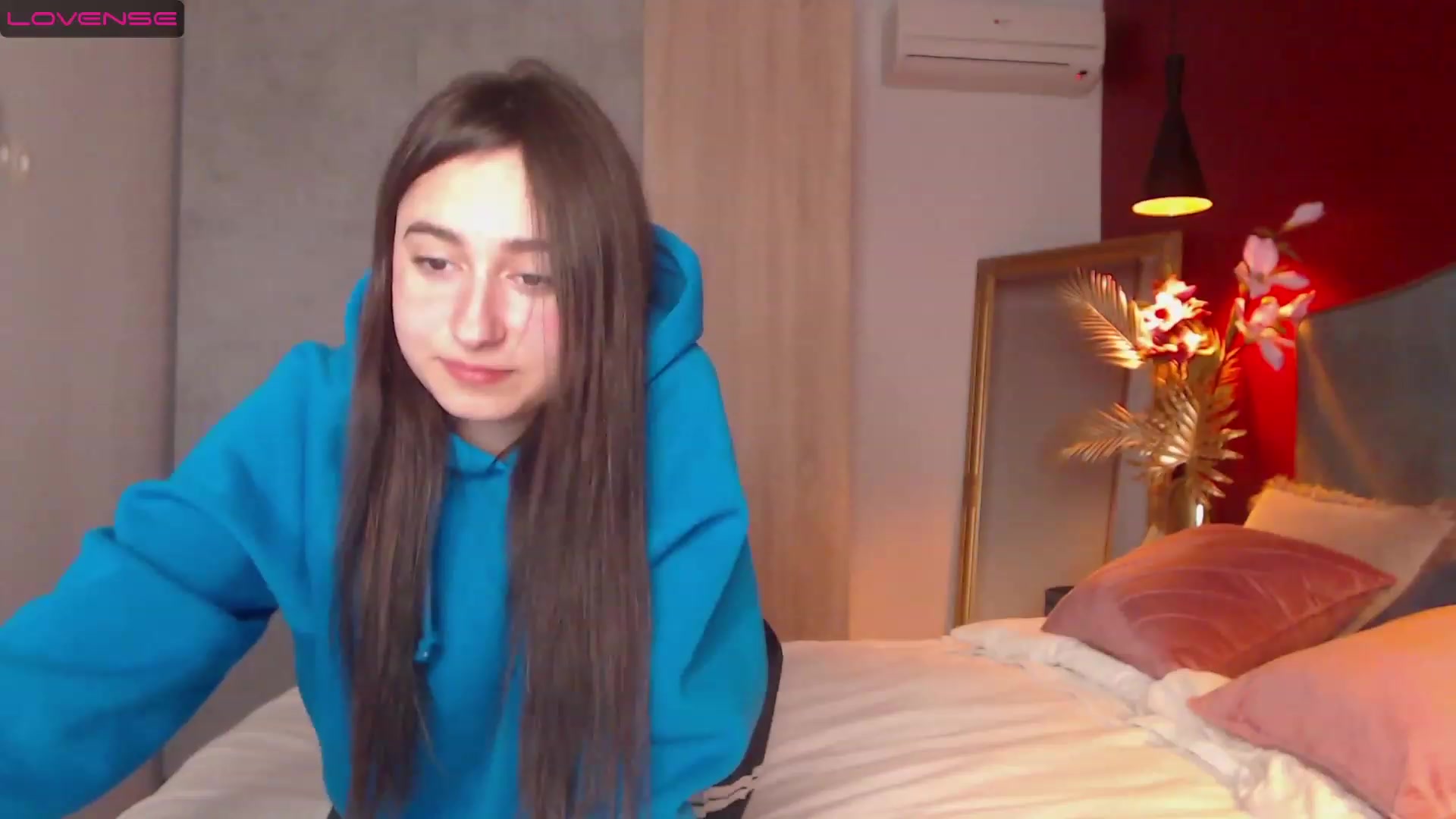 Gallery image thumbnail from SofiGrace's myfreecams stream on, 11/21/2022, 22:01 image 11 of 20