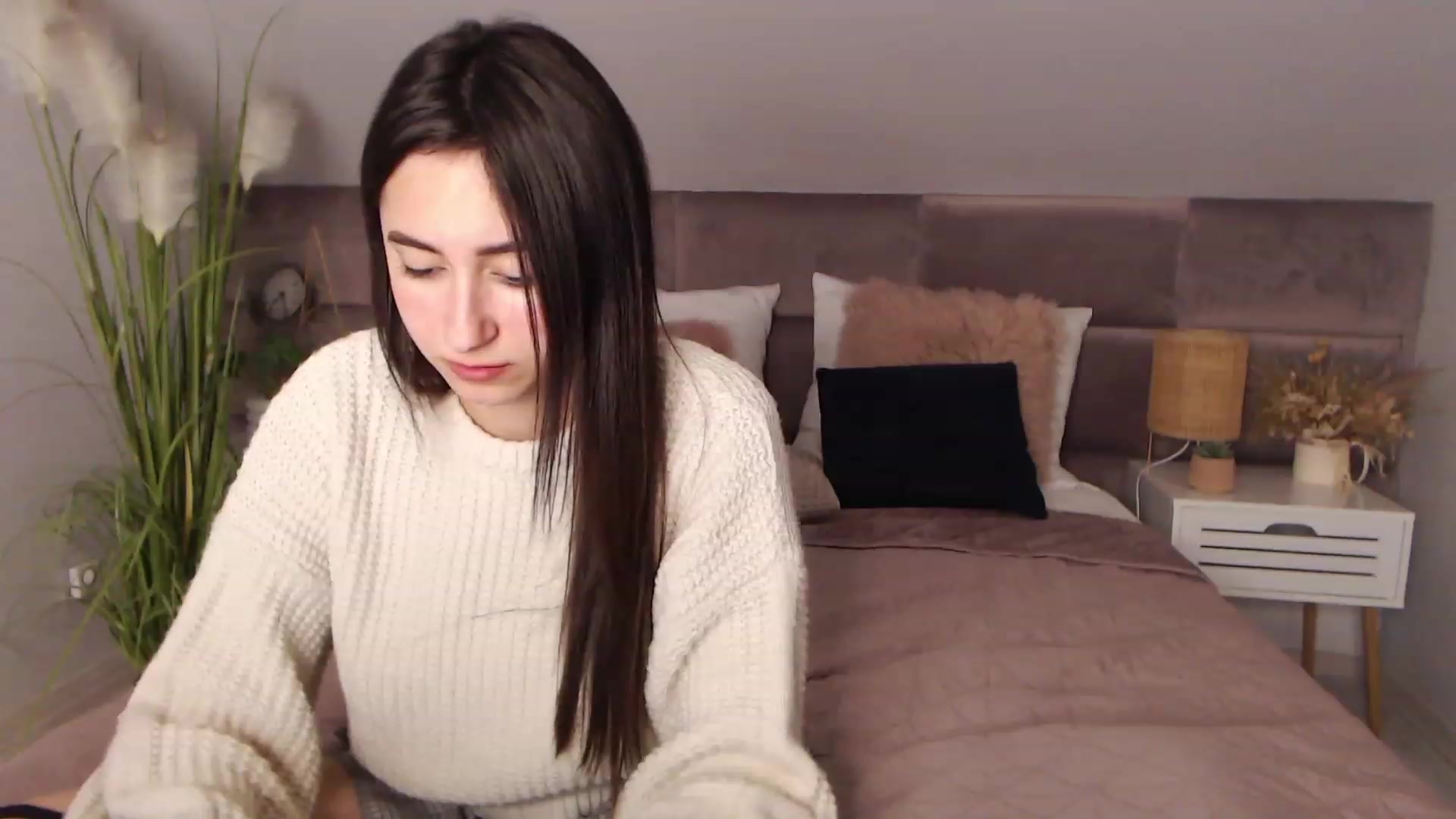 Gallery image thumbnail from SofiGrace's myfreecams stream on, 11/23/2022, 23:01 image 16 of 20