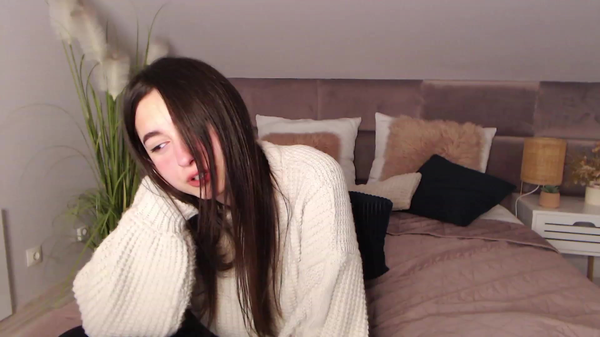 Gallery image thumbnail from SofiGrace's myfreecams stream on, 11/24/2022, 24:52 image 4 of 20
