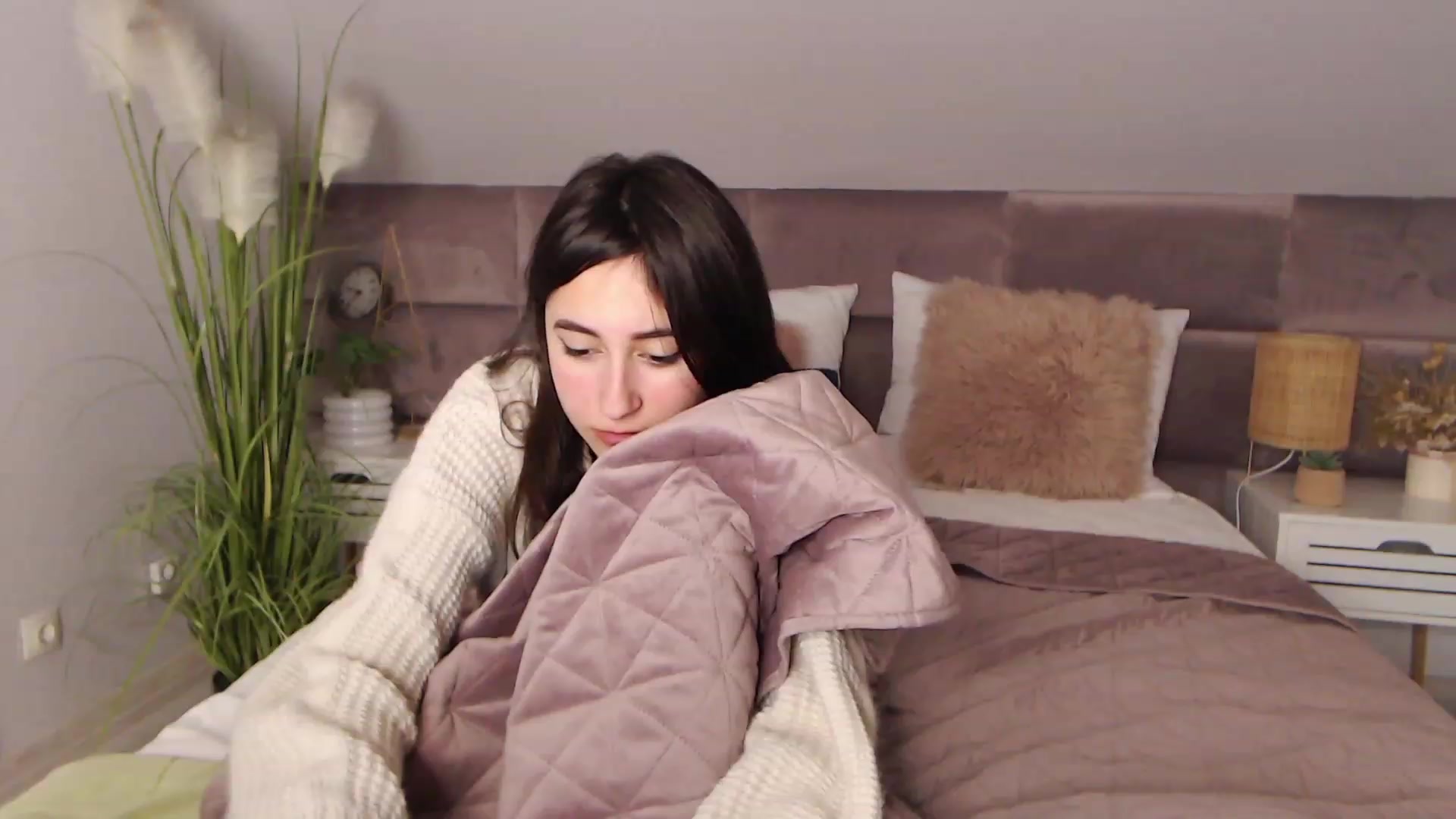 Gallery image thumbnail from SofiGrace's myfreecams stream on, 11/24/2022, 01:19 image 2 of 20