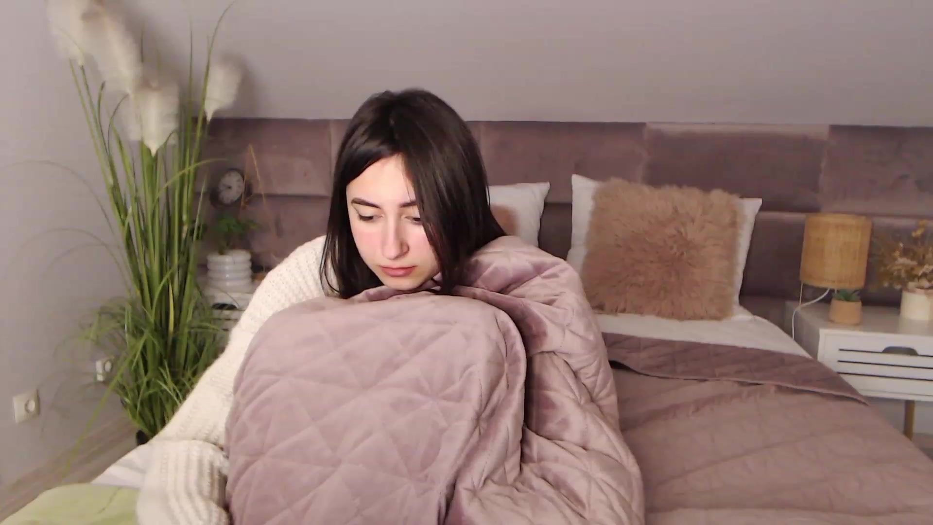 Gallery image thumbnail from SofiGrace's myfreecams stream on, 11/24/2022, 01:19 image 7 of 20