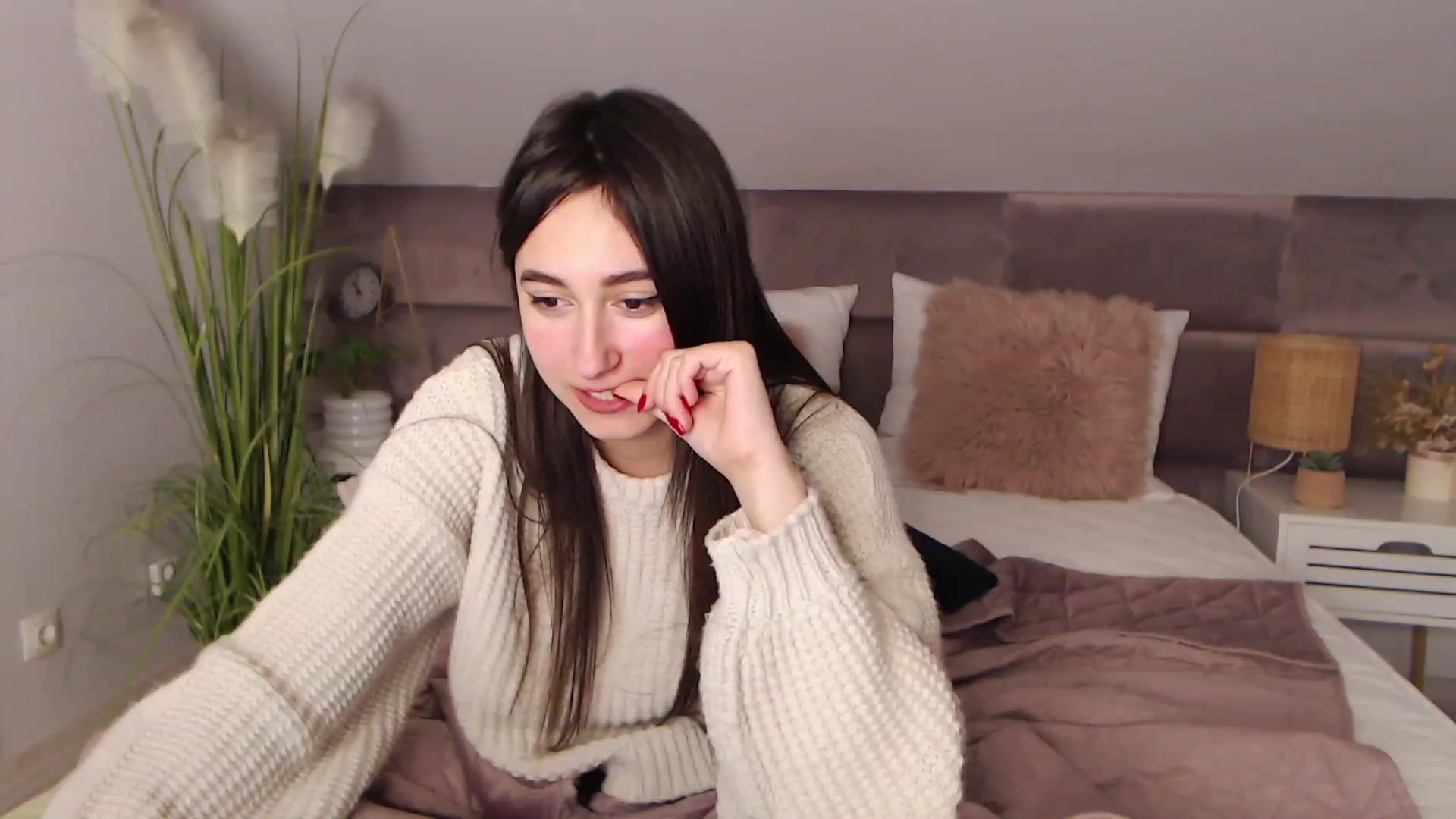 Gallery image thumbnail from SofiGrace's myfreecams stream on, 11/24/2022, 04:57 image 3 of 20