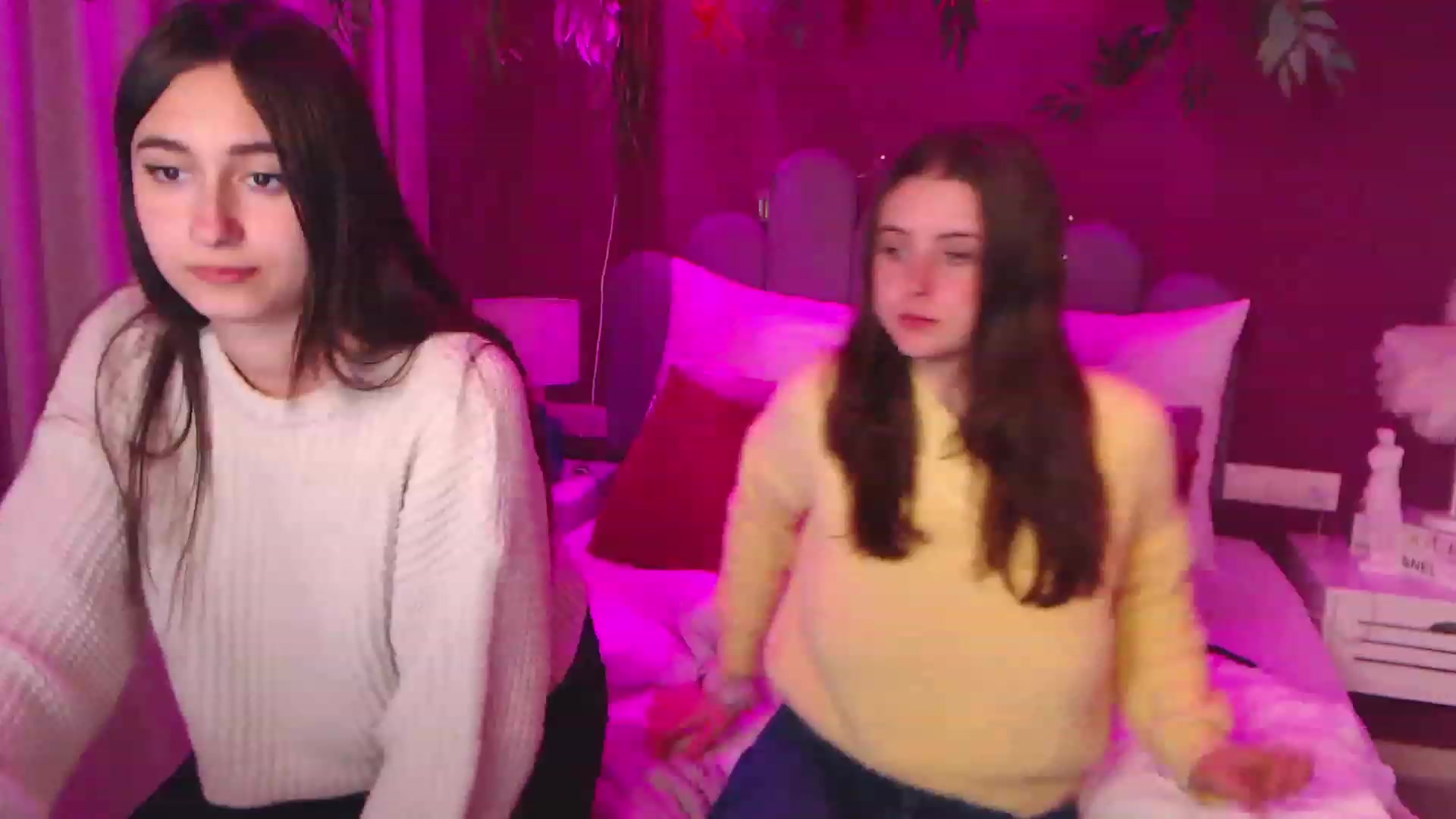 Gallery image thumbnail from SofiGrace's myfreecams stream on, 11/25/2022, 16:51 image 3 of 20