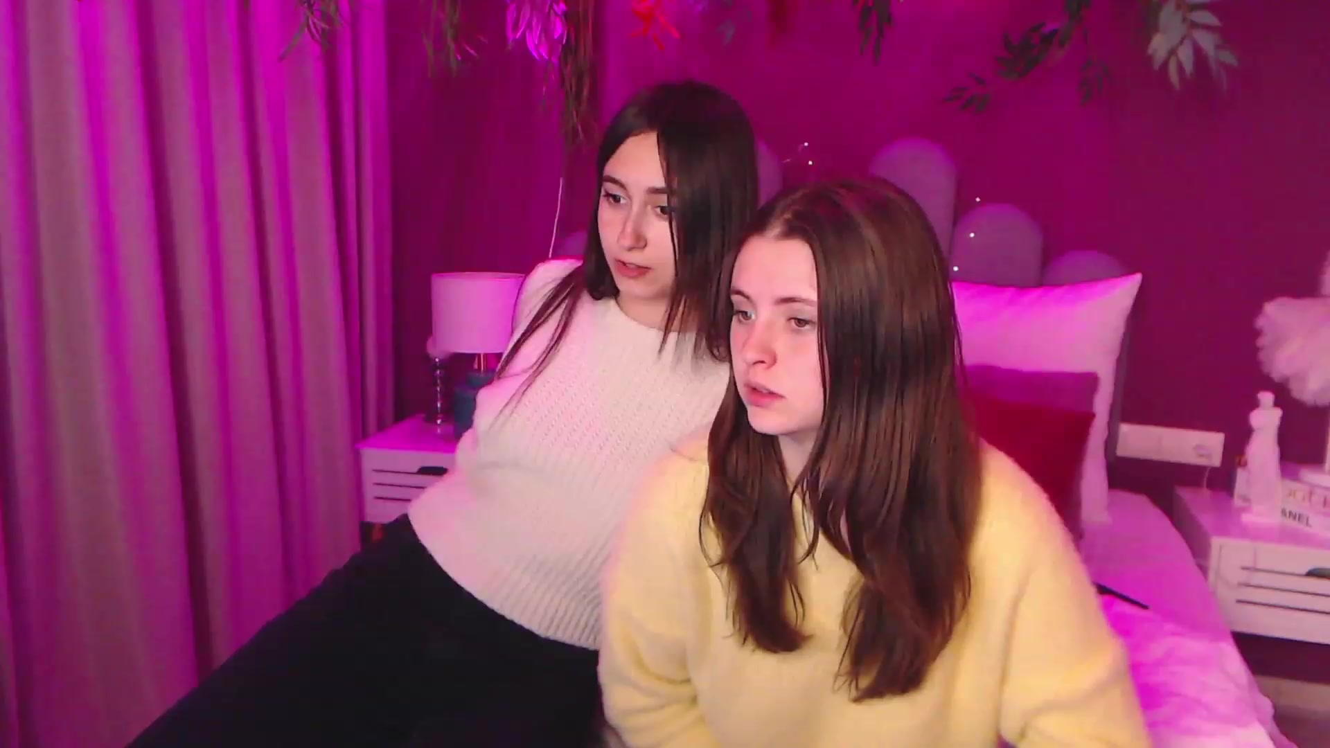 Gallery image thumbnail from SofiGrace's myfreecams stream on, 11/25/2022, 16:51 image 4 of 20