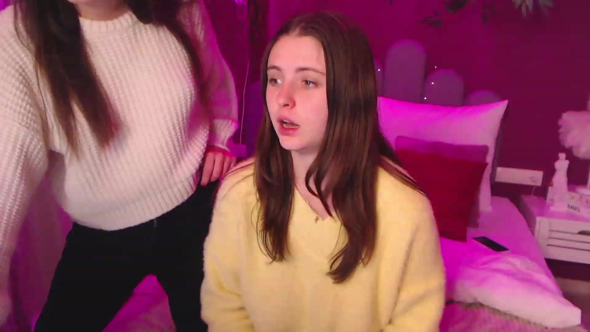 Gallery image thumbnail from SofiGrace's myfreecams stream on, 11/25/2022, 16:51 image 19 of 20