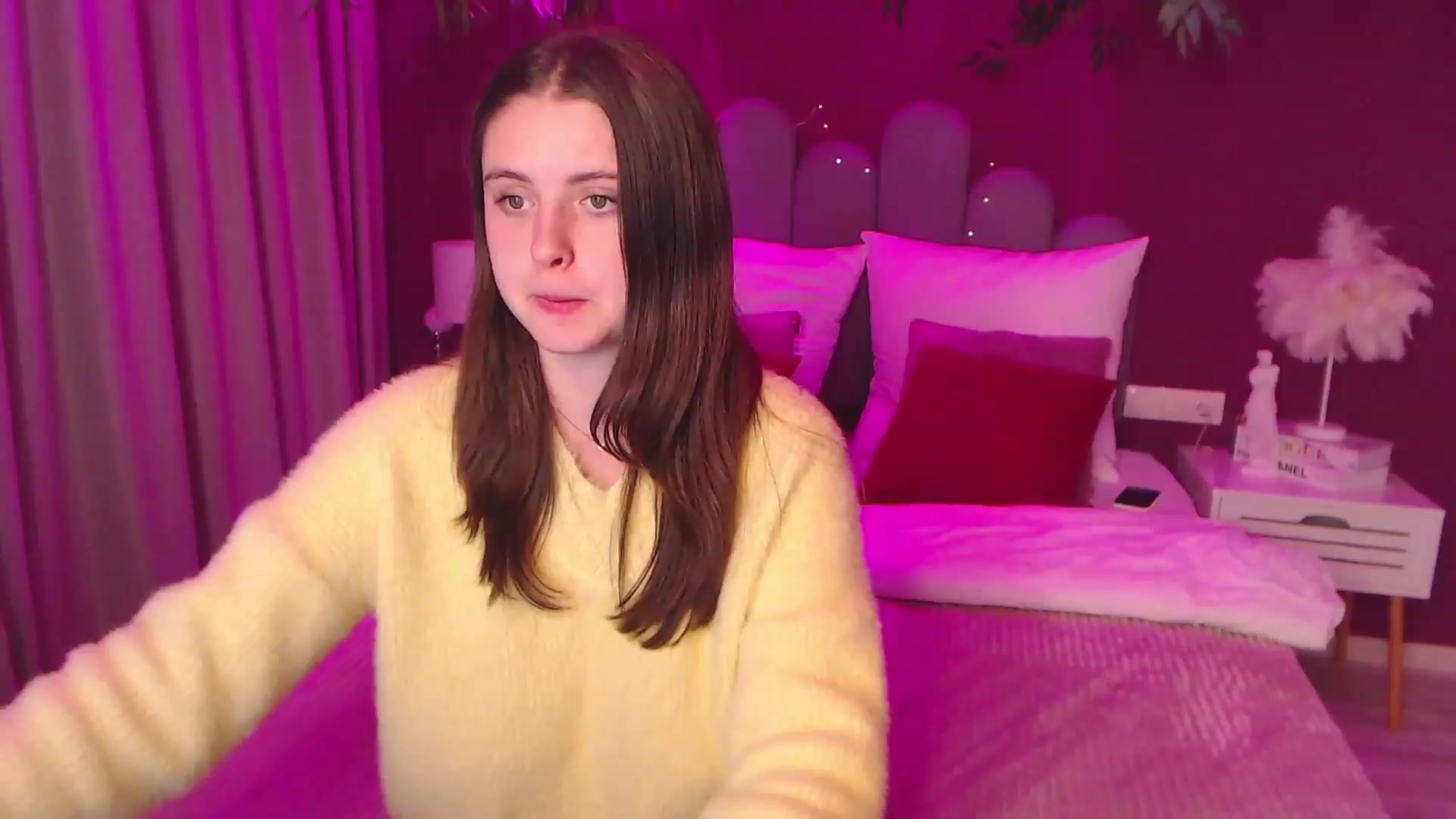 Gallery image thumbnail from SofiGrace's myfreecams stream on, 11/25/2022, 17:38 image 12 of 20