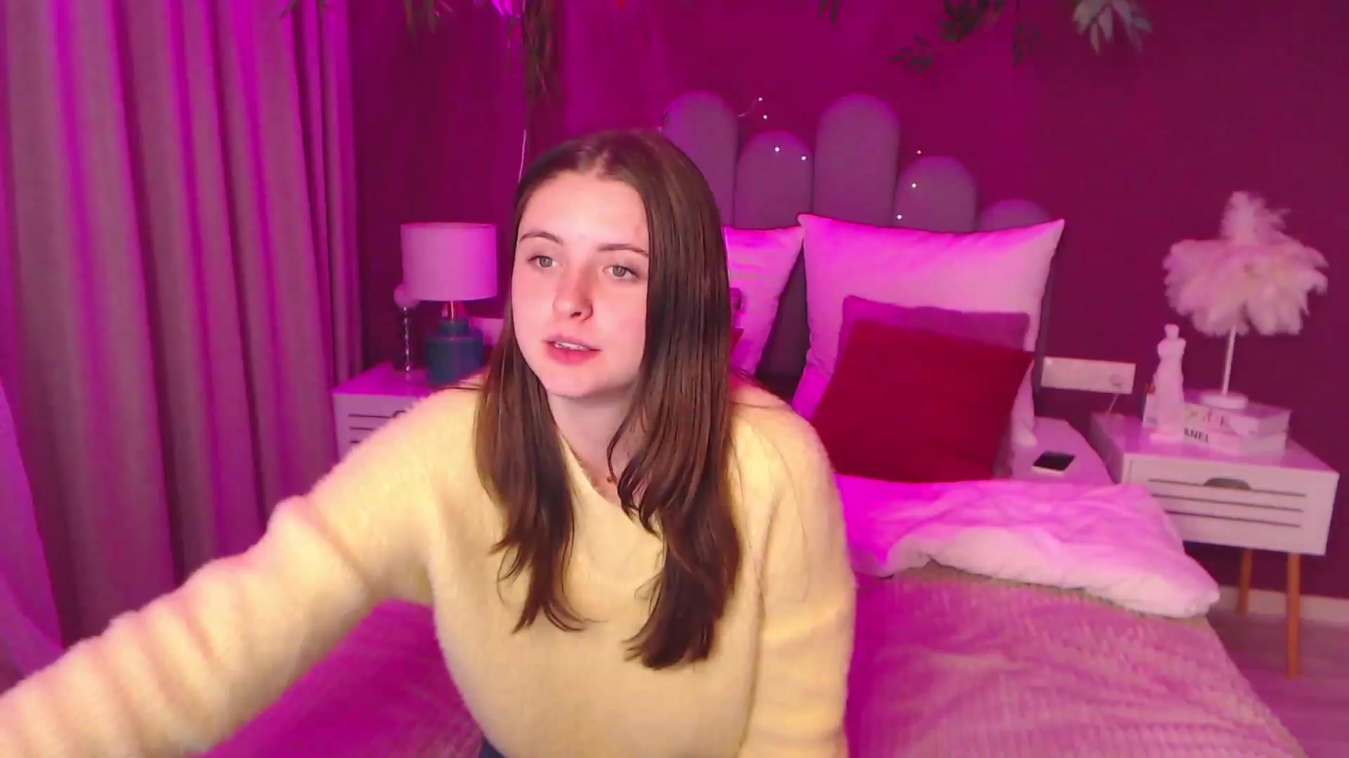 Gallery image thumbnail from SofiGrace's myfreecams stream on, 11/25/2022, 17:38 image 15 of 20
