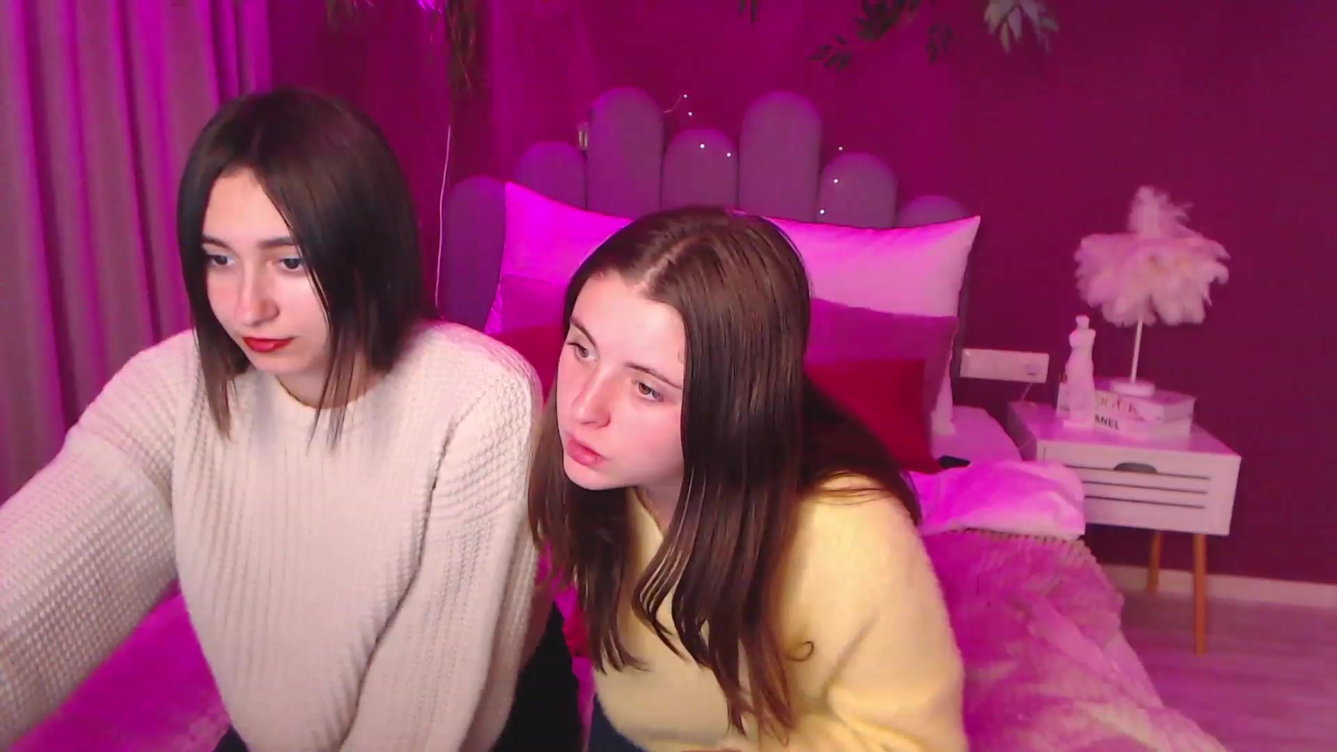 Gallery image thumbnail from SofiGrace's myfreecams stream on, 11/25/2022, 18:42 image 13 of 20