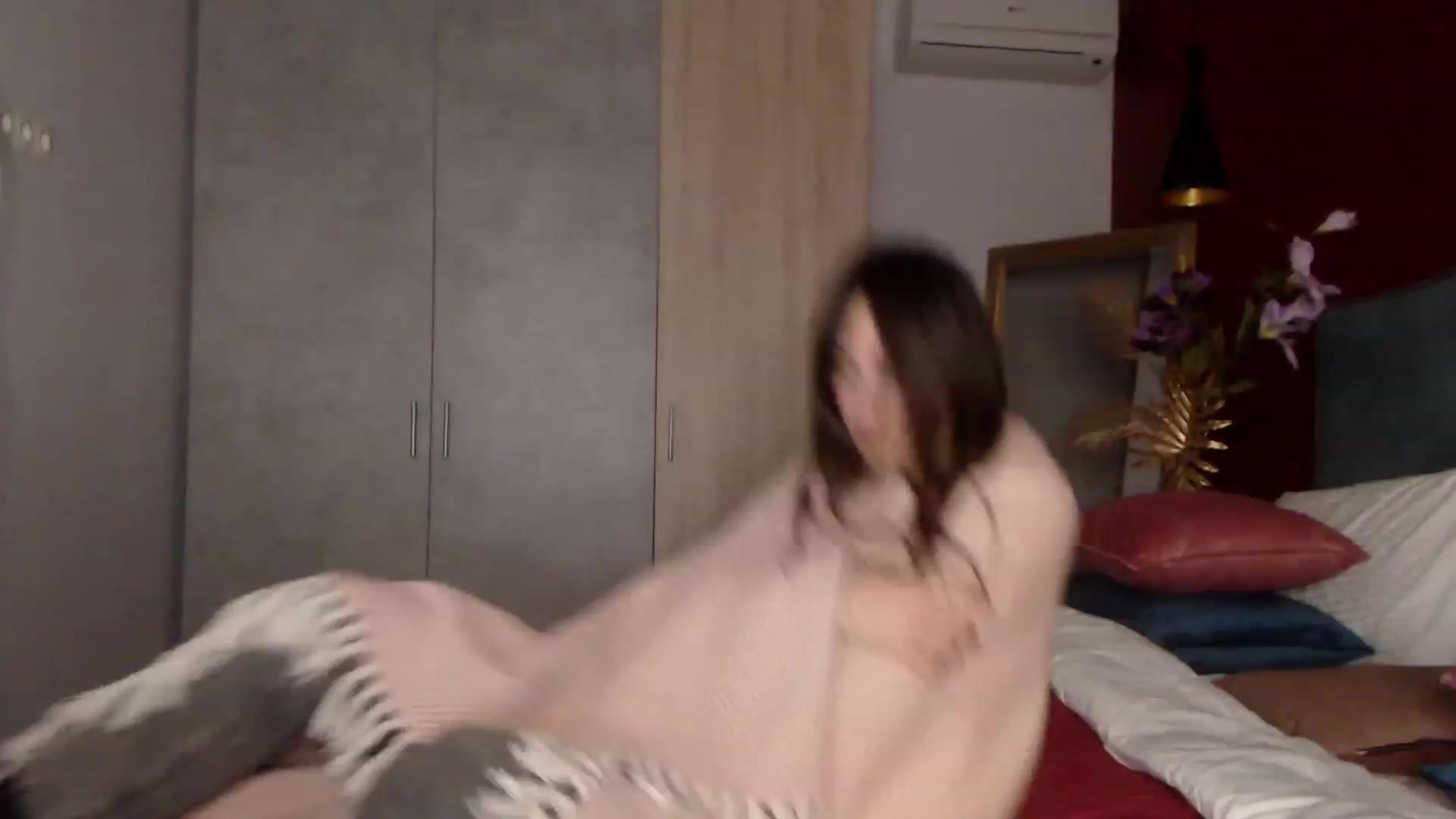 Gallery image thumbnail from SofiGrace's myfreecams stream on, 12/01/2022, 21:46 image 17 of 20
