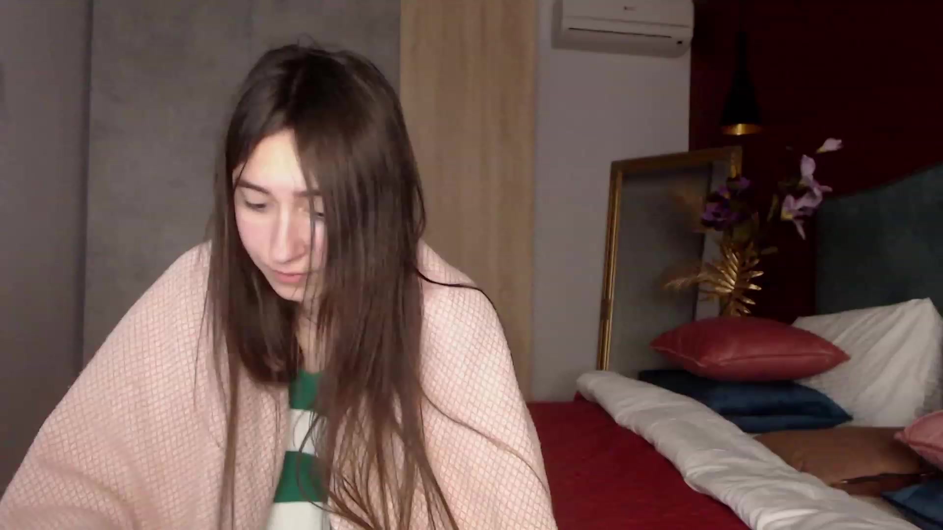 Gallery image thumbnail from SofiGrace's myfreecams stream on, 12/01/2022, 21:46 image 13 of 20