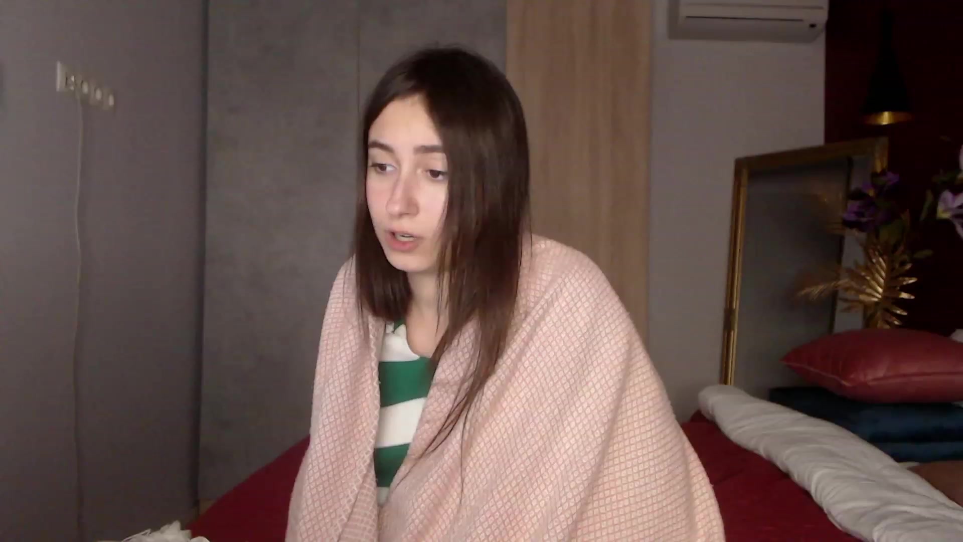 Gallery image thumbnail from SofiGrace's myfreecams stream on, 12/01/2022, 21:46 image 20 of 20
