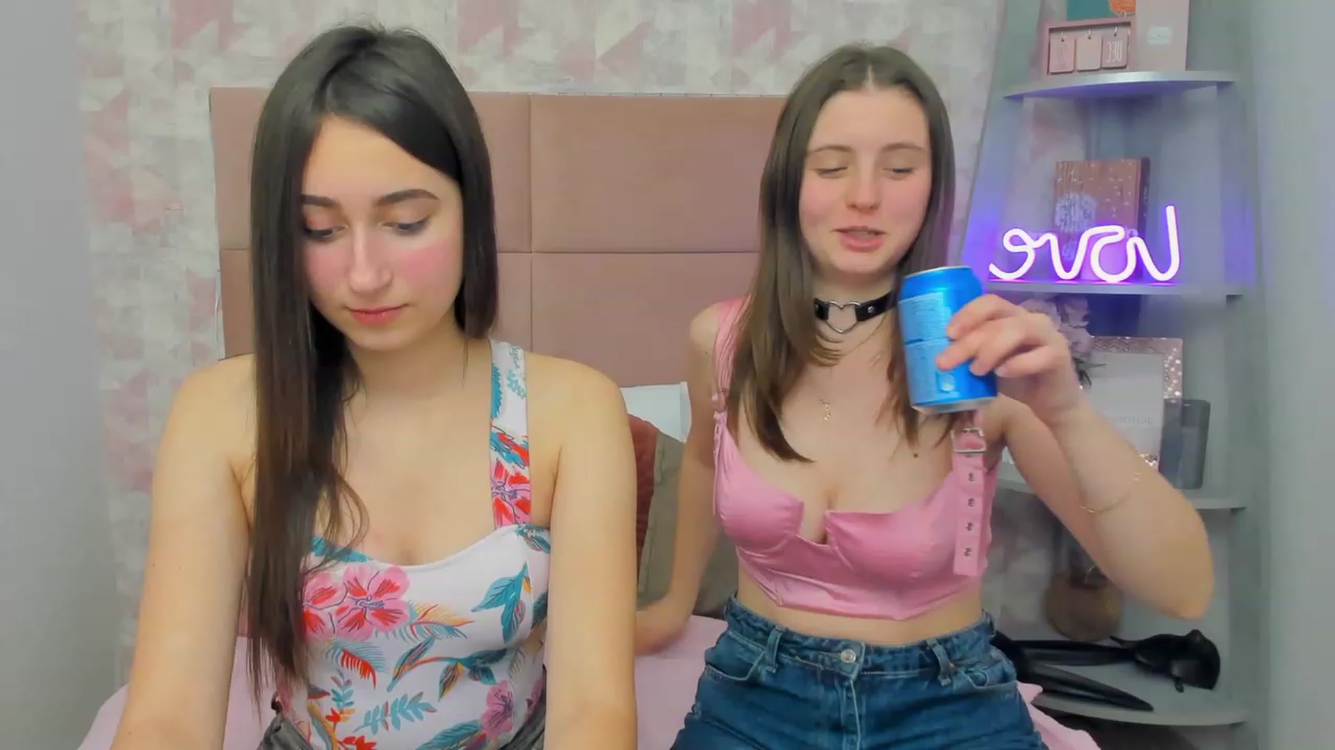 Gallery image thumbnail from SofiGrace's myfreecams stream on, 12/02/2022, 14:37 image 7 of 20