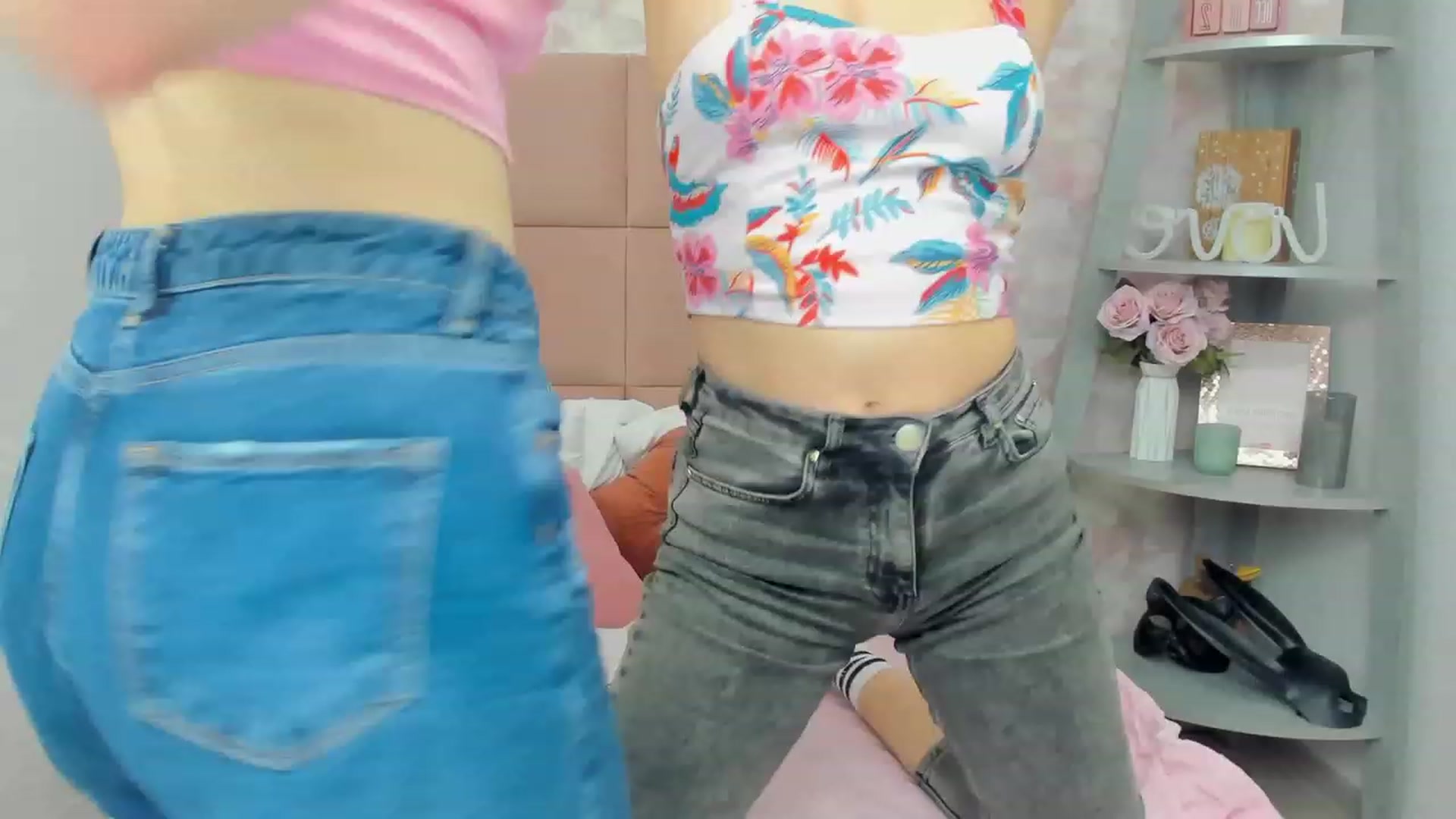 Gallery image thumbnail from SofiGrace's myfreecams stream on, 12/02/2022, 17:28 image 16 of 20