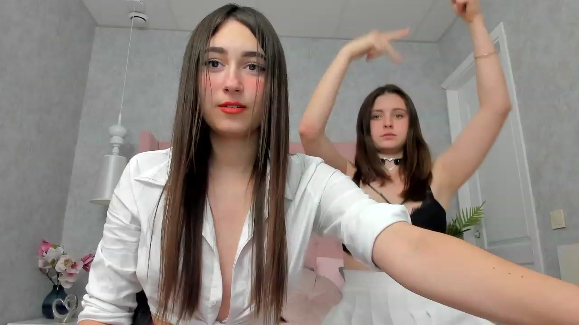 Gallery image thumbnail from SofiGrace's myfreecams stream on, 12/05/2022, 17:38 image 4 of 20