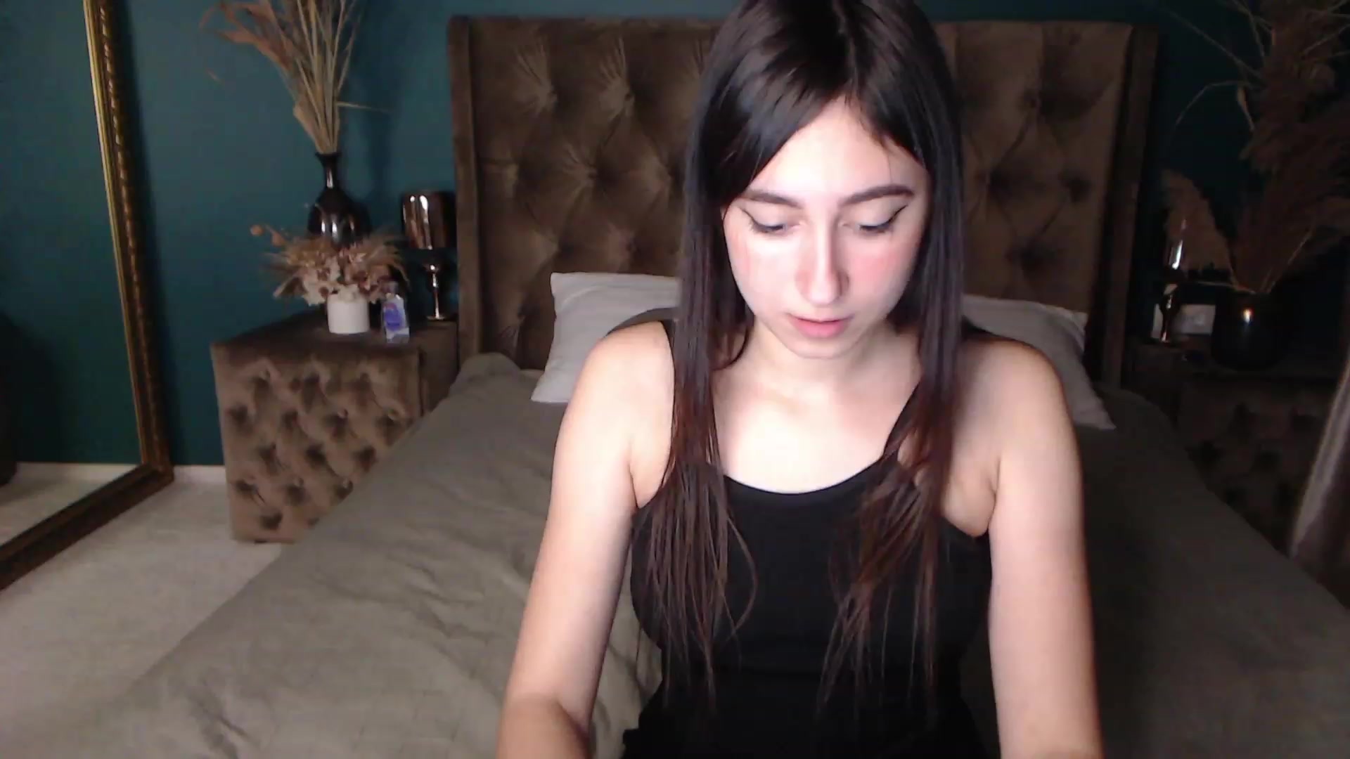 Gallery image thumbnail from SofiGrace's myfreecams stream on, 12/06/2022, 20:53 image 10 of 20
