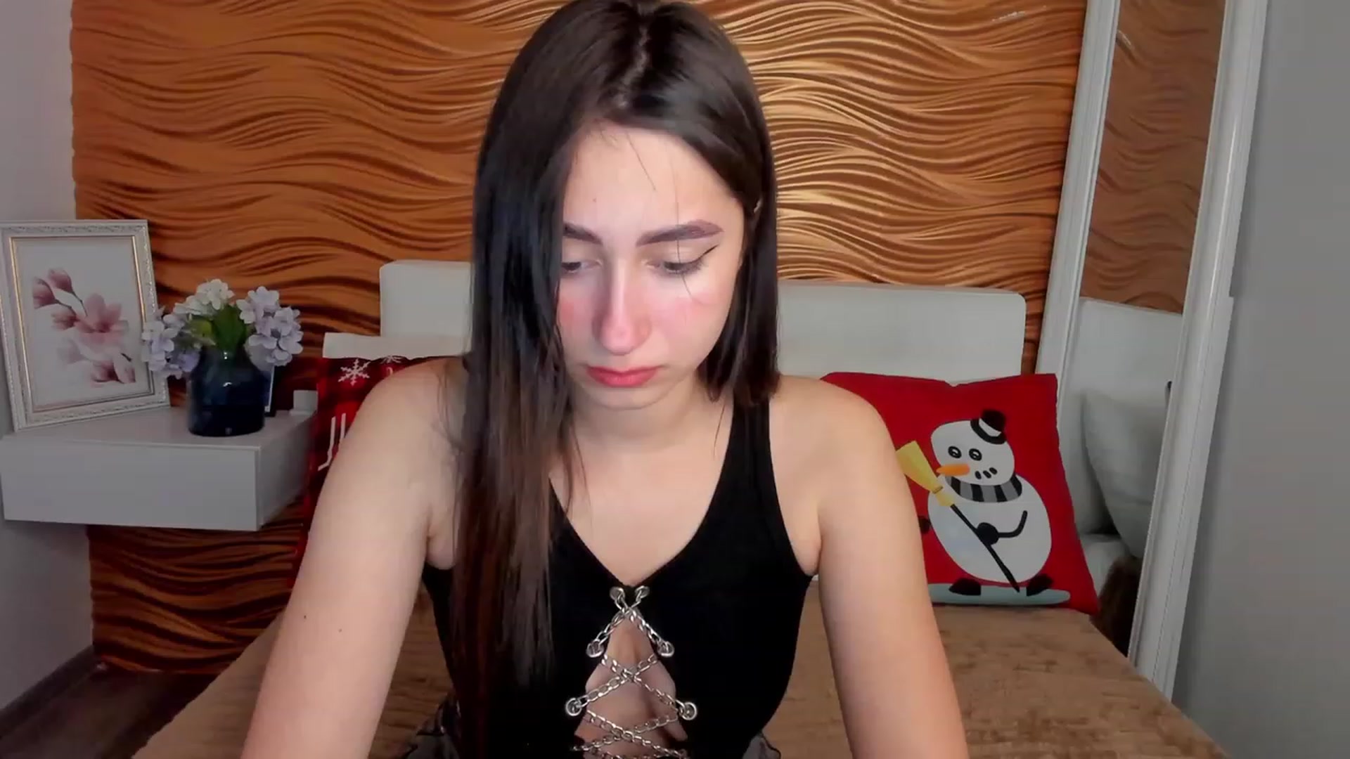 Gallery image thumbnail from SofiGrace's myfreecams stream on, 12/13/2022, 01:11 image 1 of 20