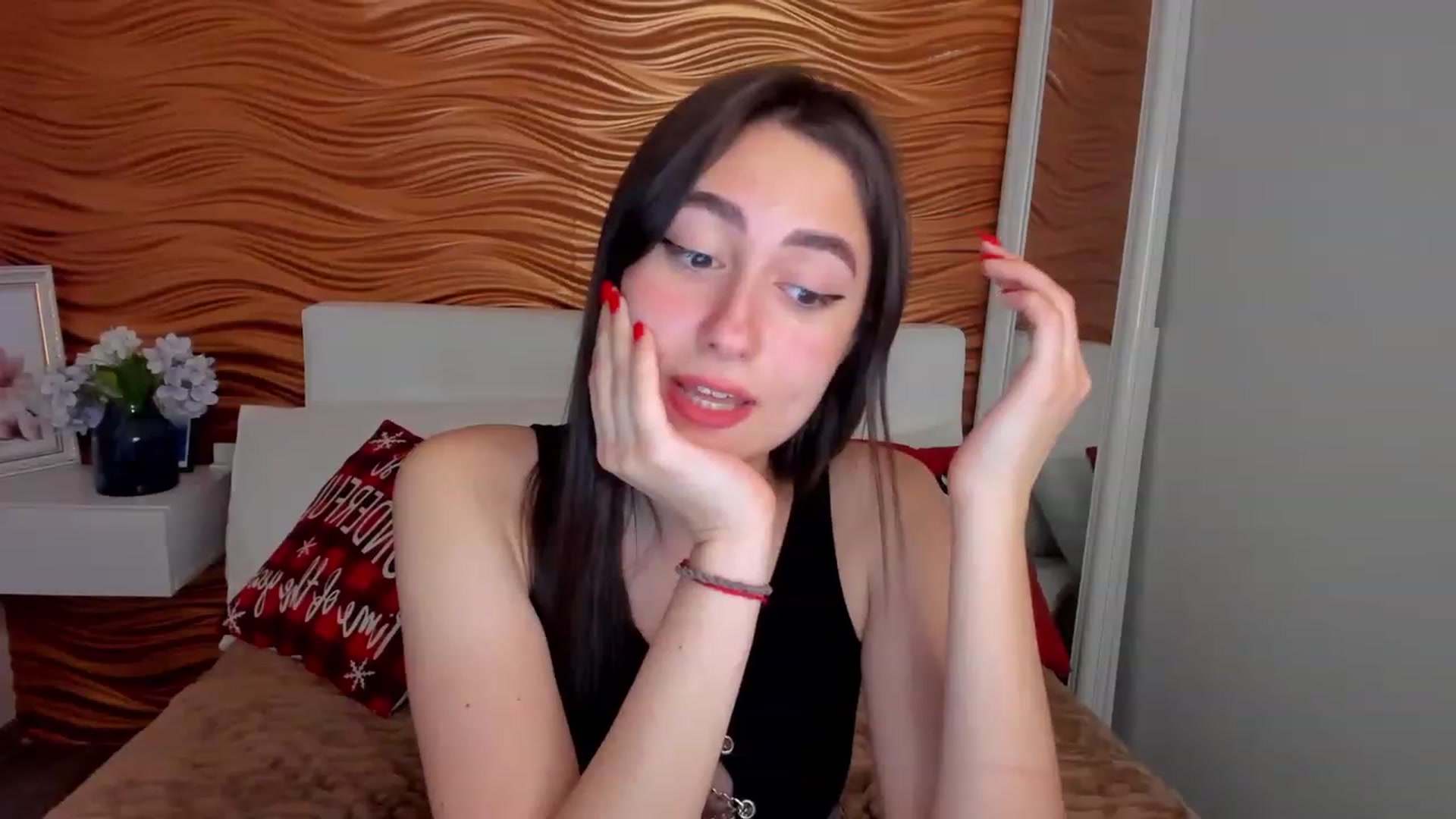 Gallery image thumbnail from SofiGrace's myfreecams stream on, 12/13/2022, 01:56 image 11 of 20