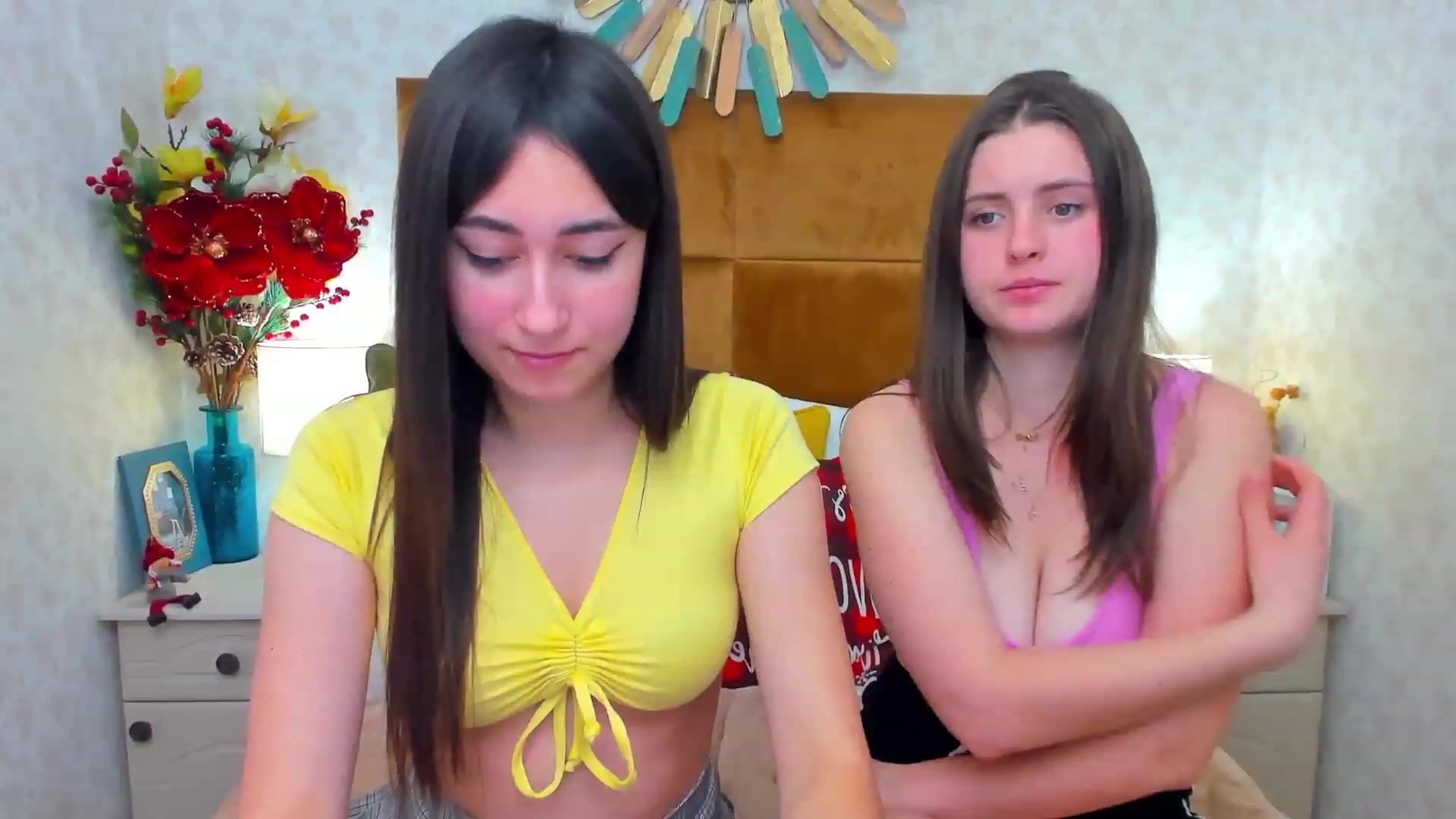 Gallery image thumbnail from SofiGrace's myfreecams stream on, 12/21/2022, 14:22 image 14 of 20