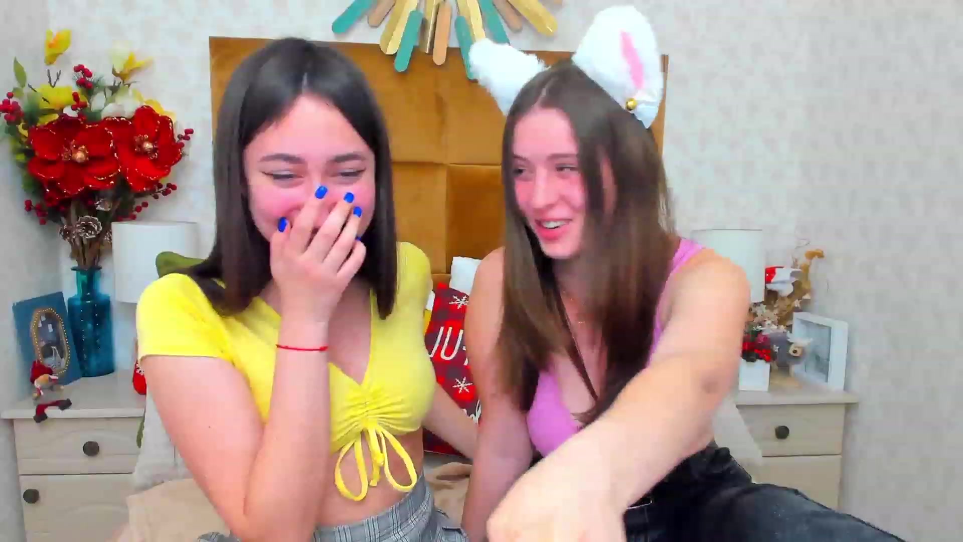 Gallery image thumbnail from SofiGrace's myfreecams stream on, 12/21/2022, 19:13 image 17 of 20