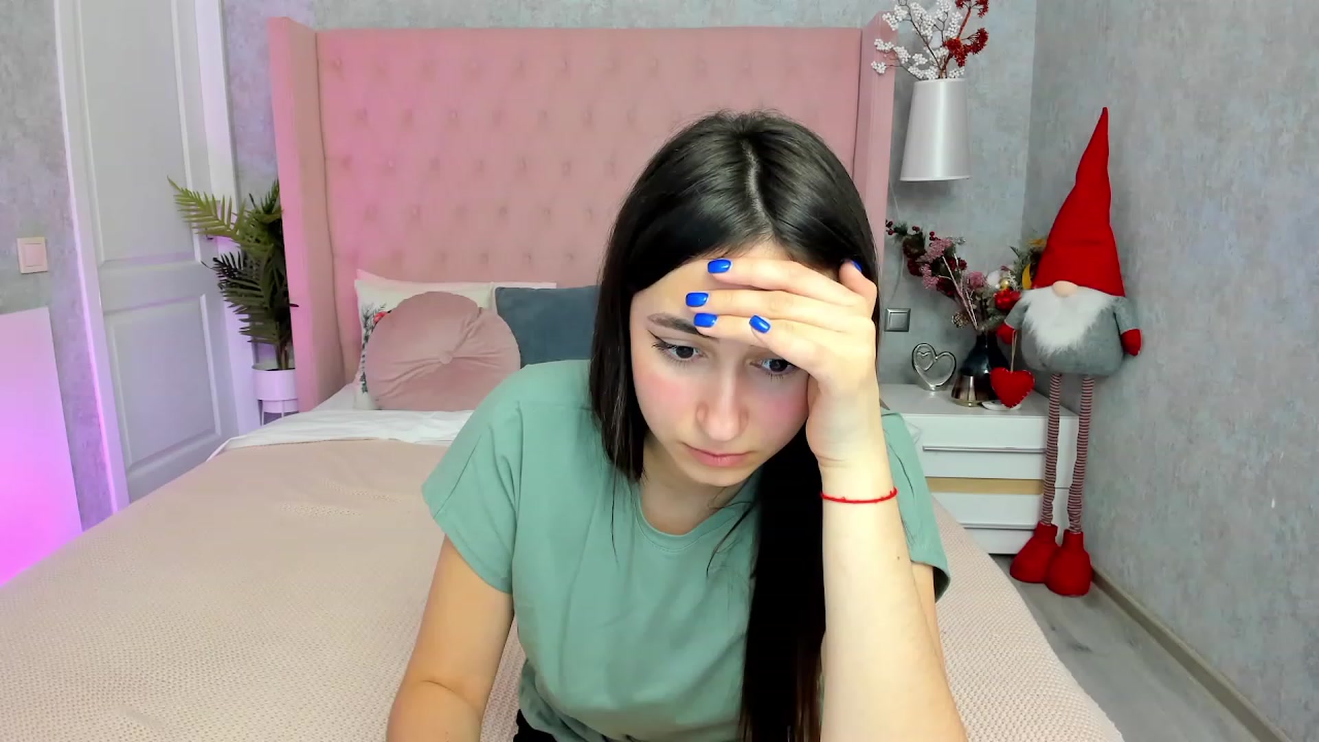 Gallery image thumbnail from SofiGrace's myfreecams stream on, 12/23/2022, 22:16 image 15 of 20