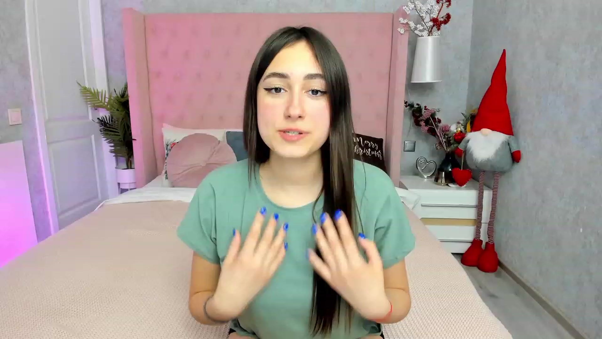 Gallery image thumbnail from SofiGrace's myfreecams stream on, 12/23/2022, 22:16 image 3 of 20