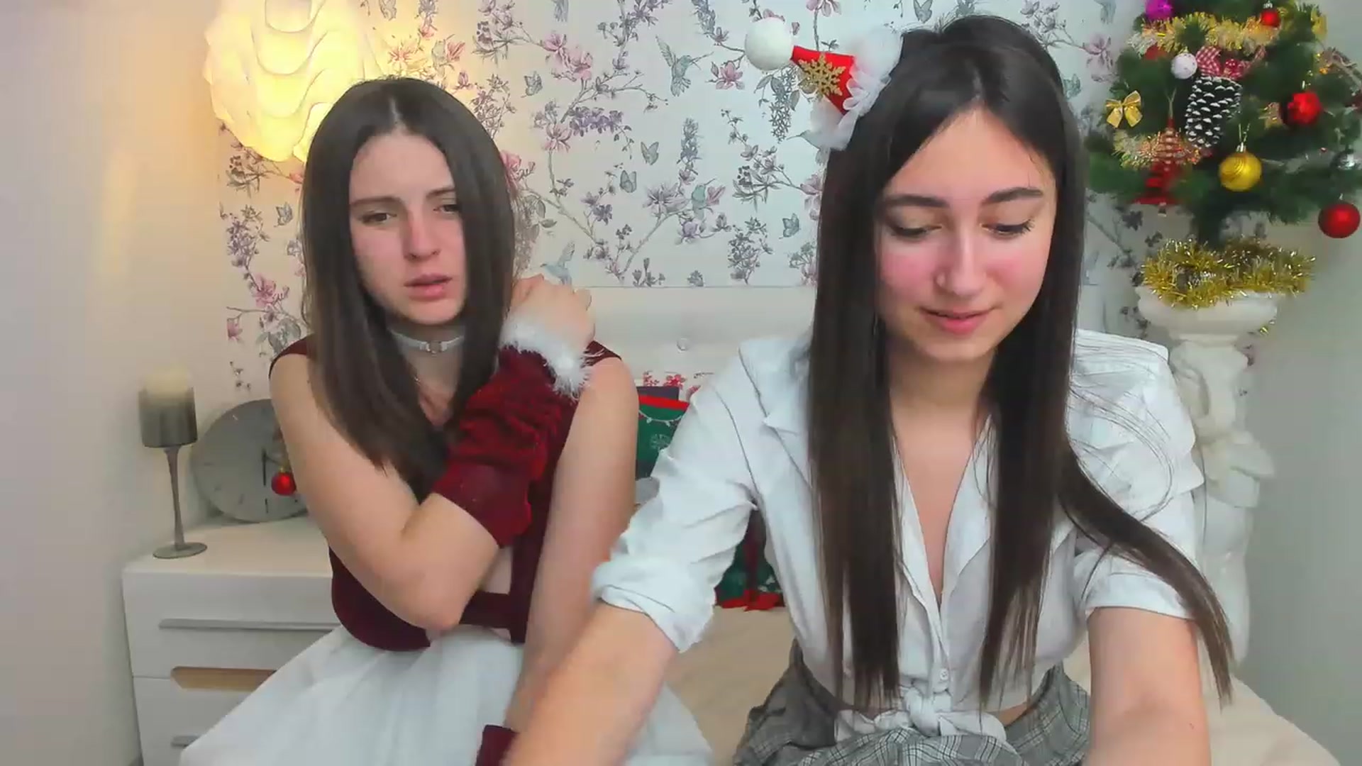 Gallery image thumbnail from SofiGrace's myfreecams stream on, 12/25/2022, 13:34 image 4 of 20