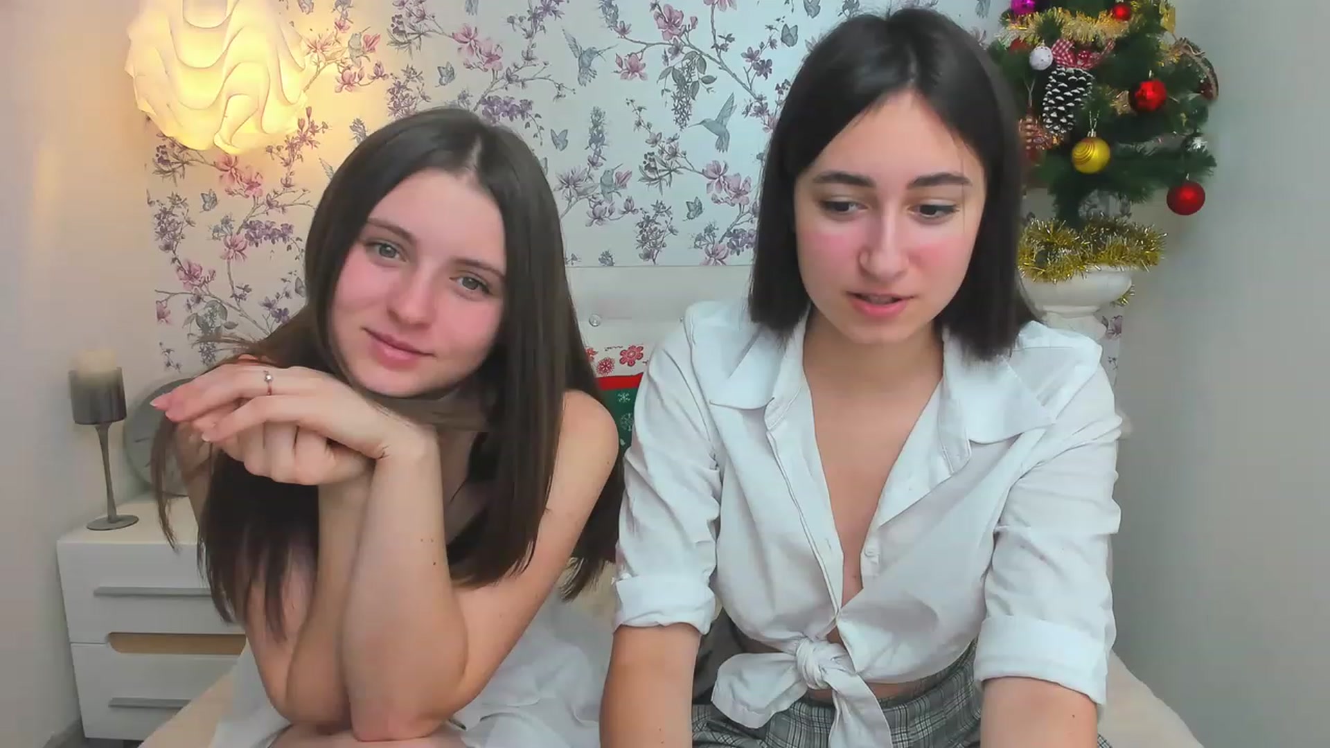 Gallery image thumbnail from SofiGrace's myfreecams stream on, 12/25/2022, 14:31 image 2 of 20