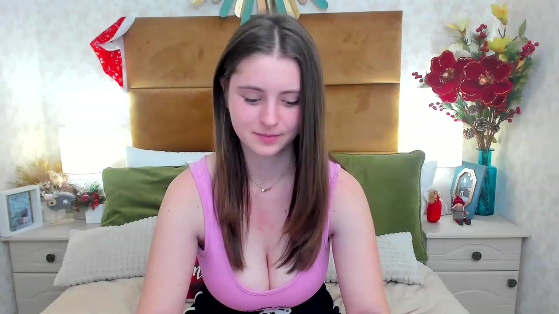 Gallery image thumbnail from SofiGrace's myfreecams stream on, 12/27/2022, 15:36 image 20 of 20