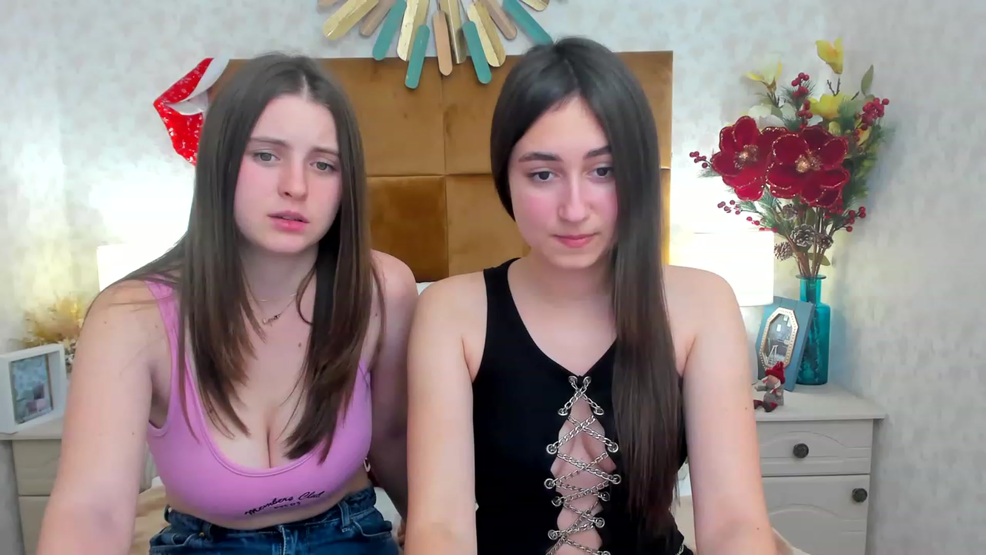 Gallery image thumbnail from SofiGrace's myfreecams stream on, 12/27/2022, 18:38 image 20 of 20