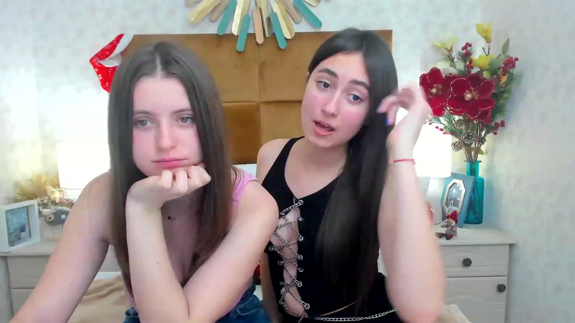 Gallery image thumbnail from SofiGrace's myfreecams stream on, 12/27/2022, 18:38 image 15 of 20